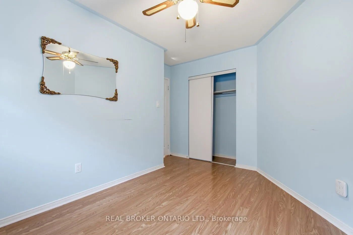 23 MADISON Court W