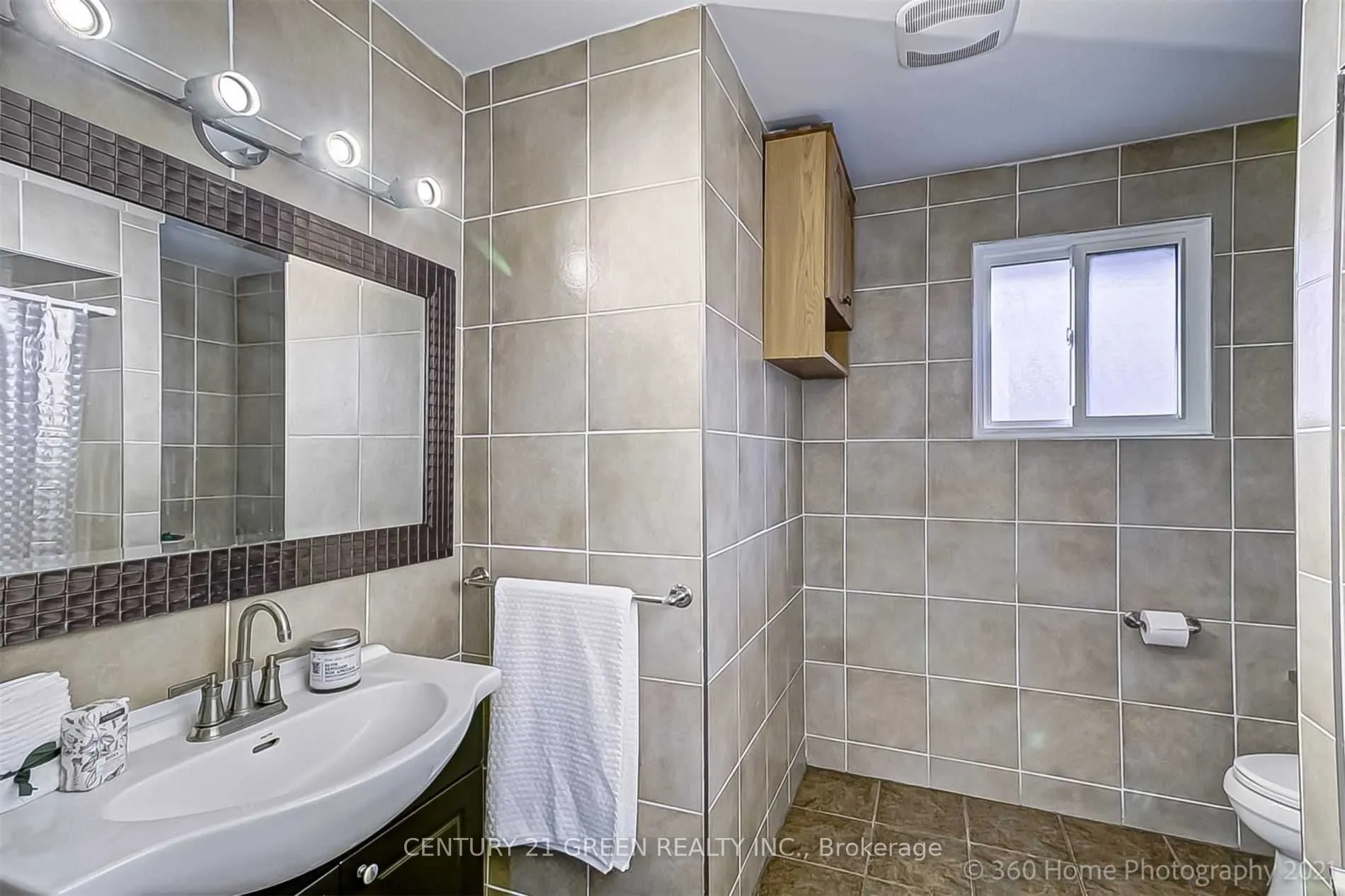 33 Garvey Crescent #MAIN