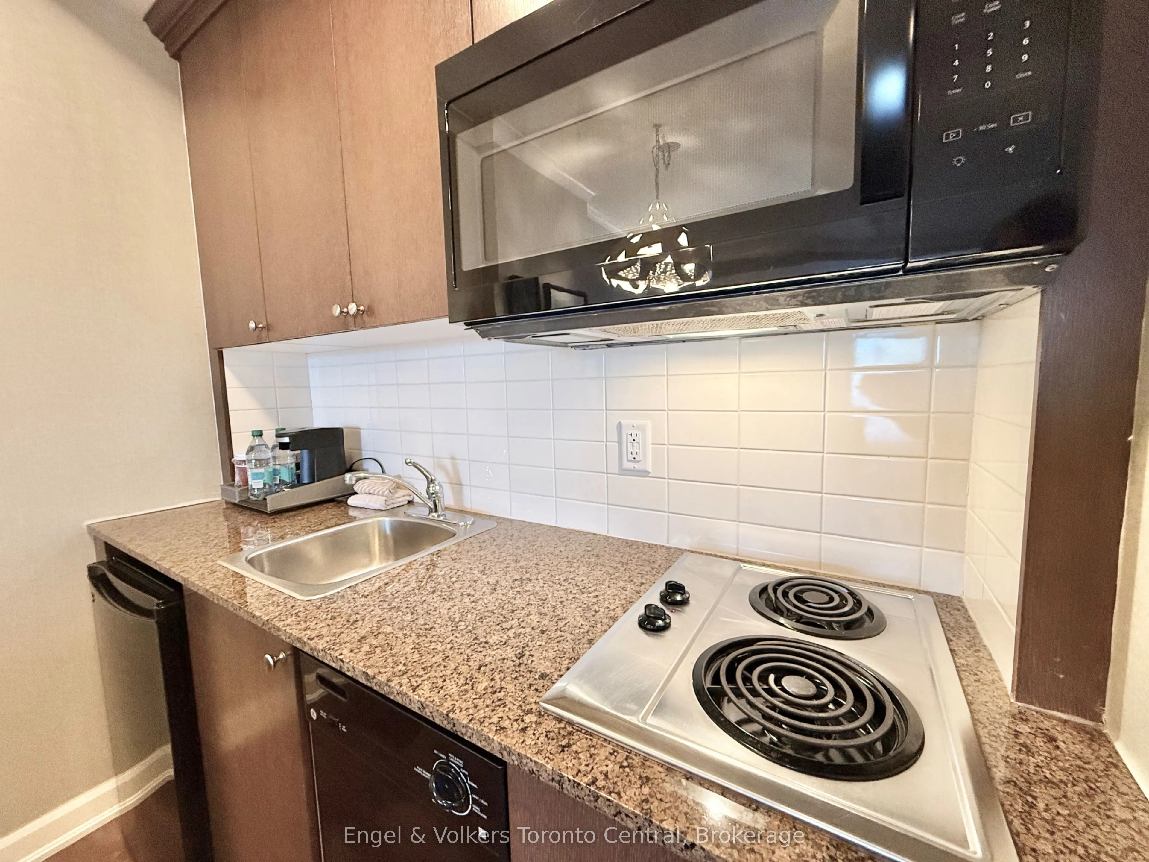 220 GORD CANNING Drive #304