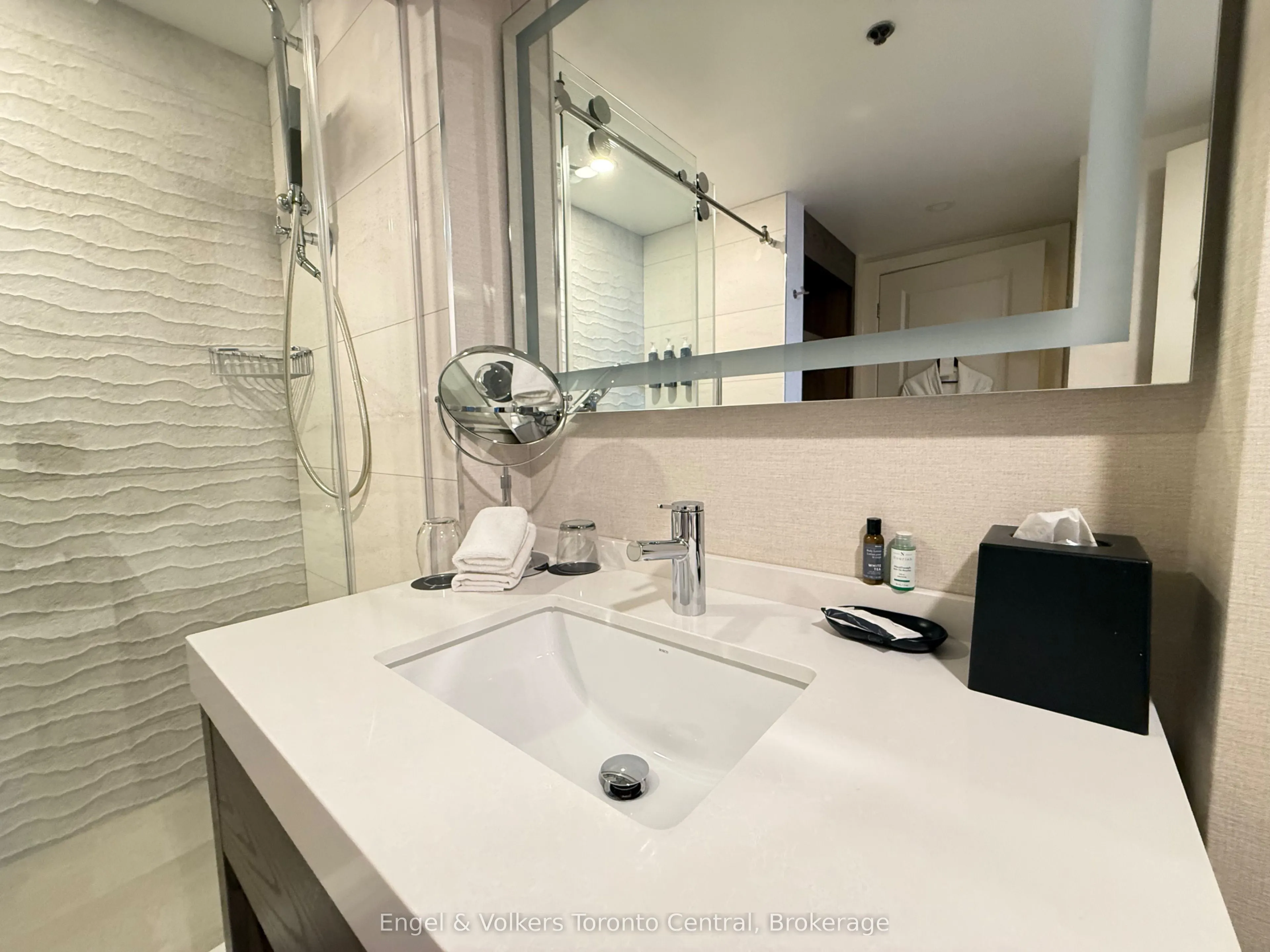 220 GORD CANNING Drive #304