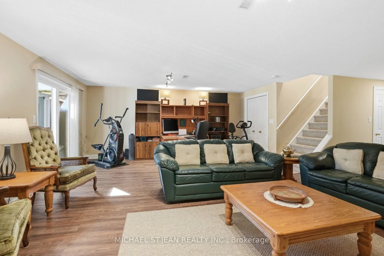 9 Kinsman Court S
