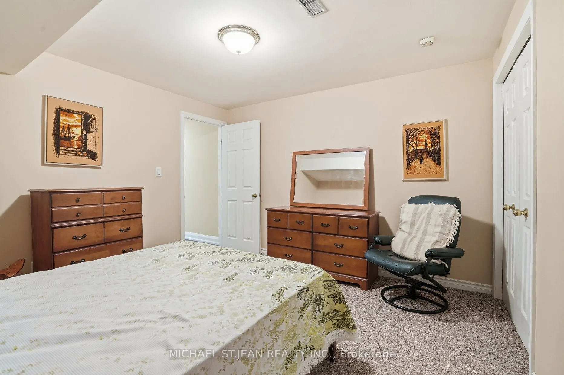 9 Kinsman Court S