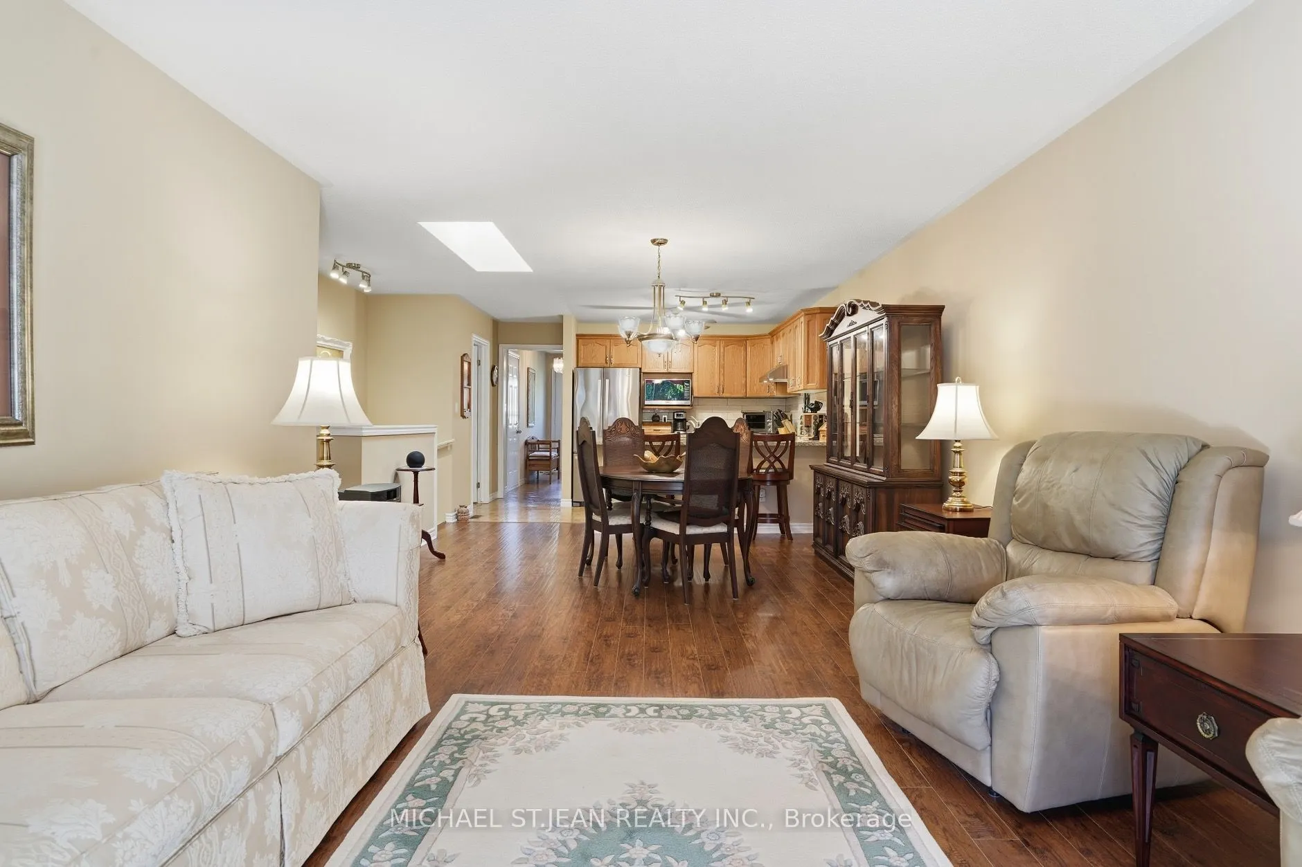 9 Kinsman Court S