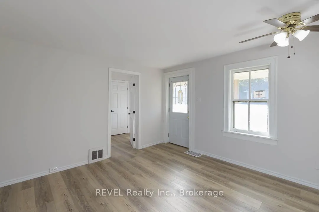 389 Glendale Avenue