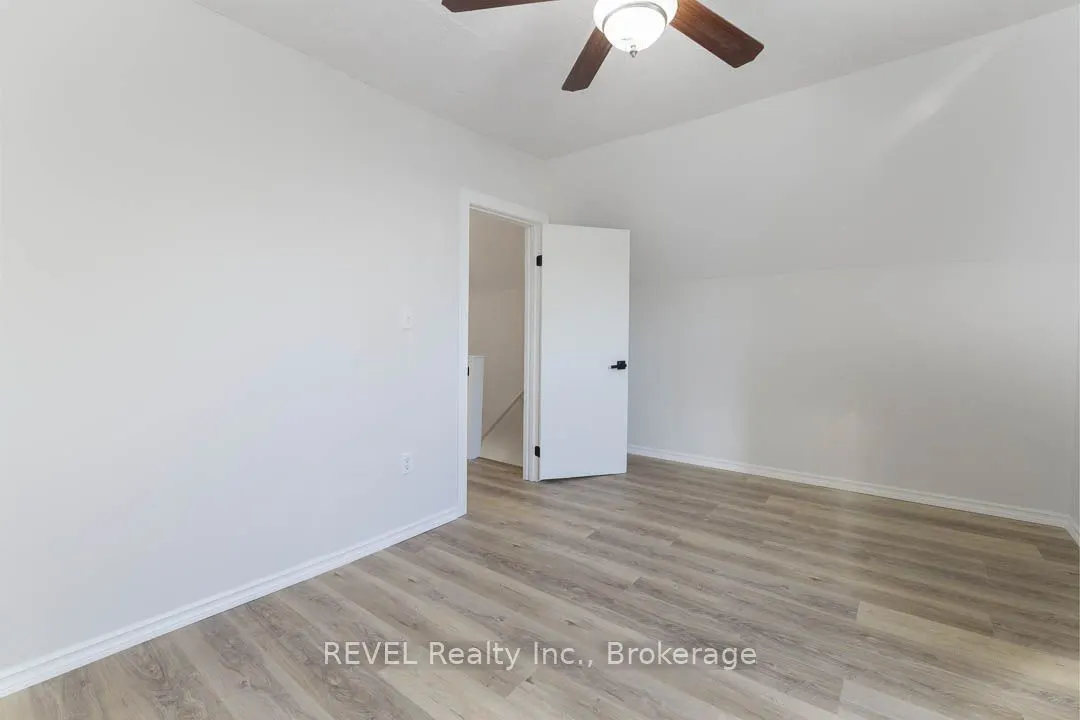 389 Glendale Avenue