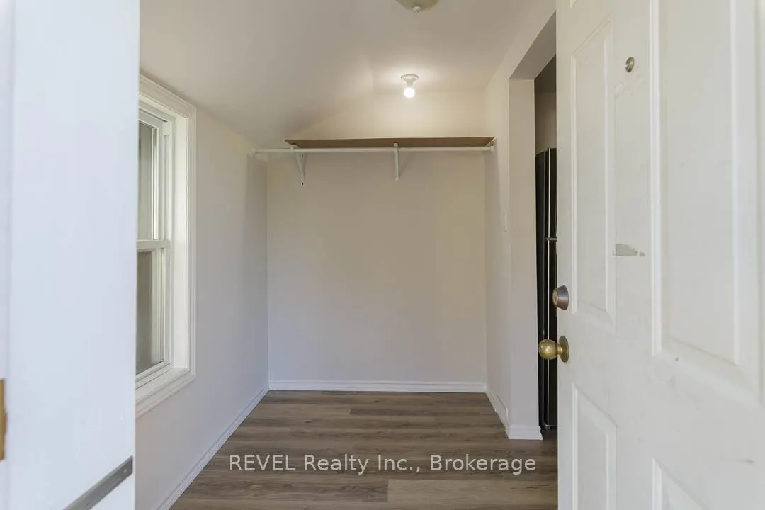 389 Glendale Avenue