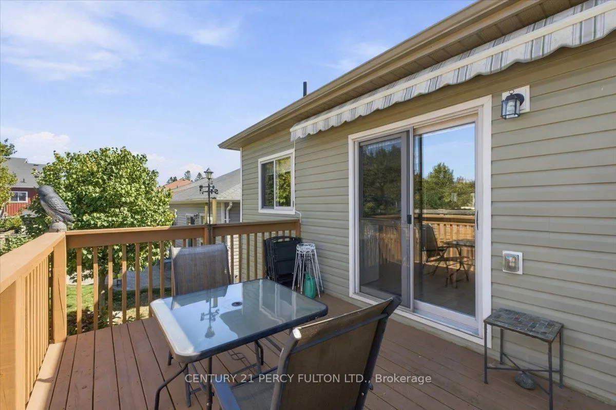 111 White Drive