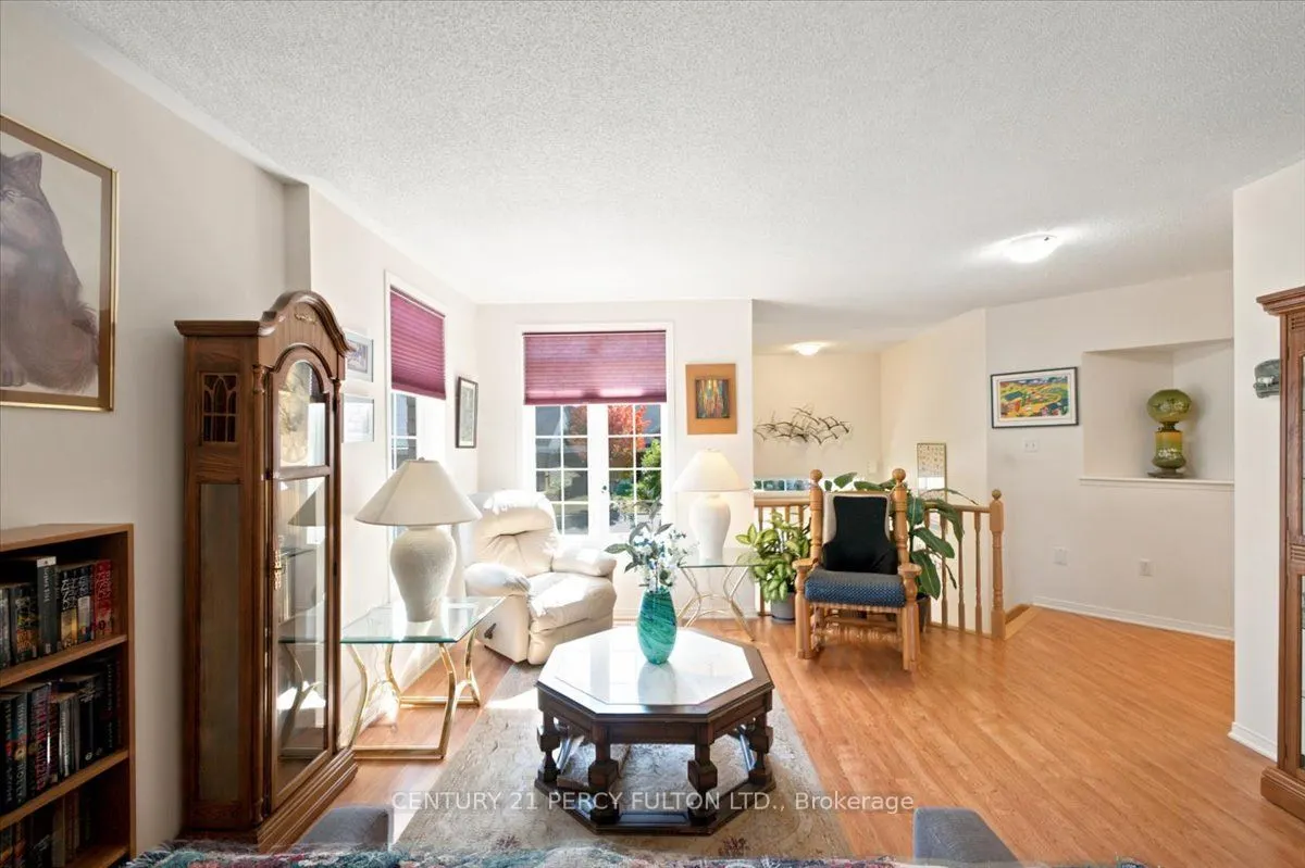 111 White Drive