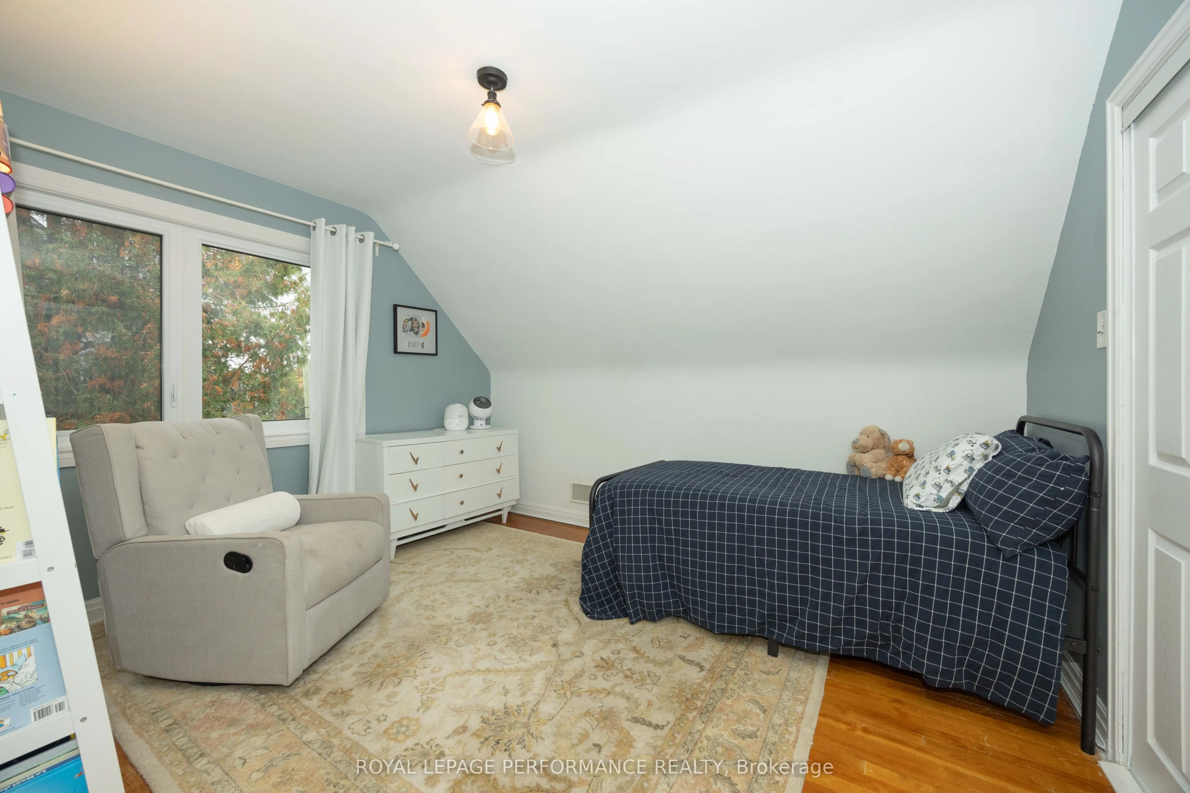 340 St-Denis Street