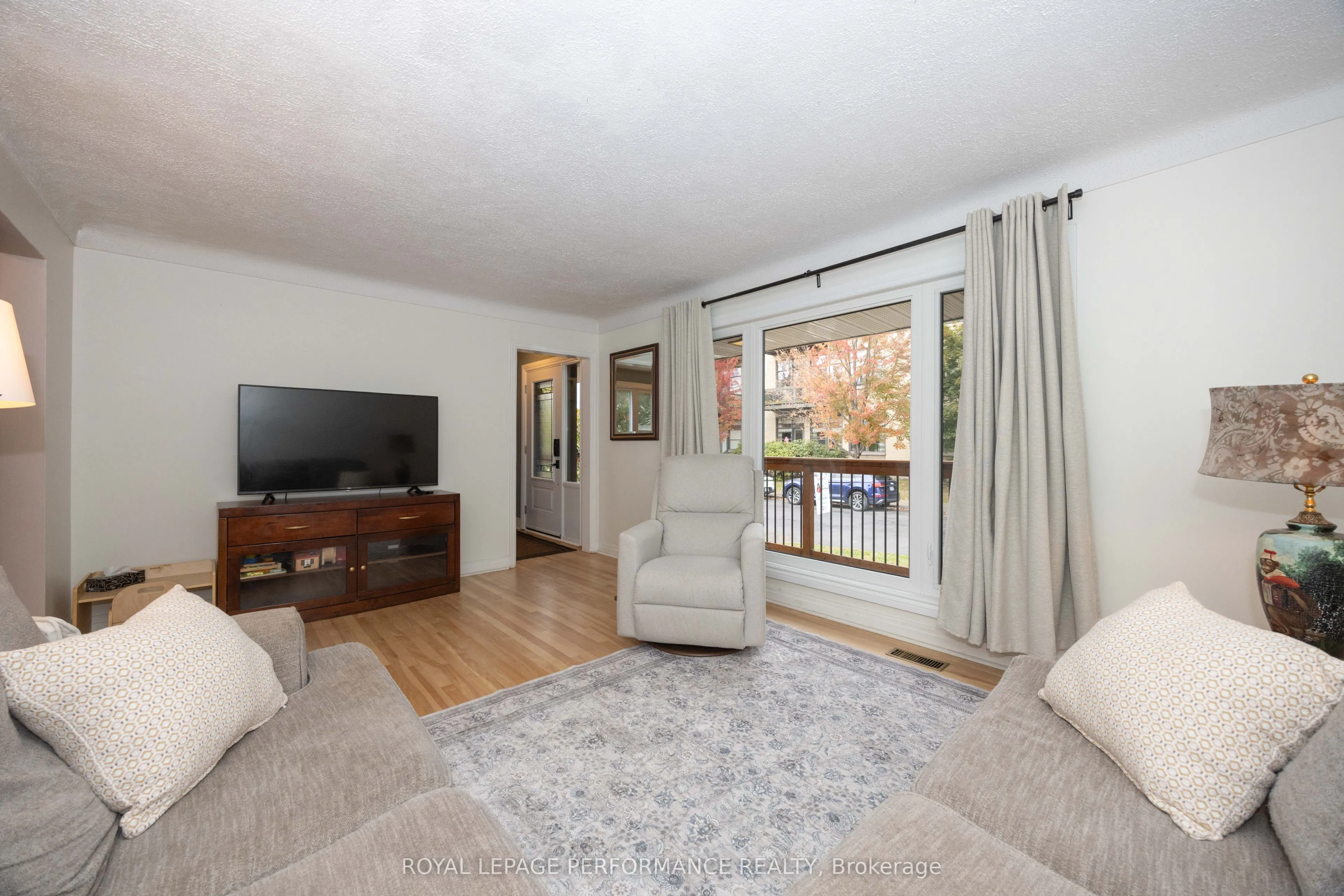 340 St-Denis Street