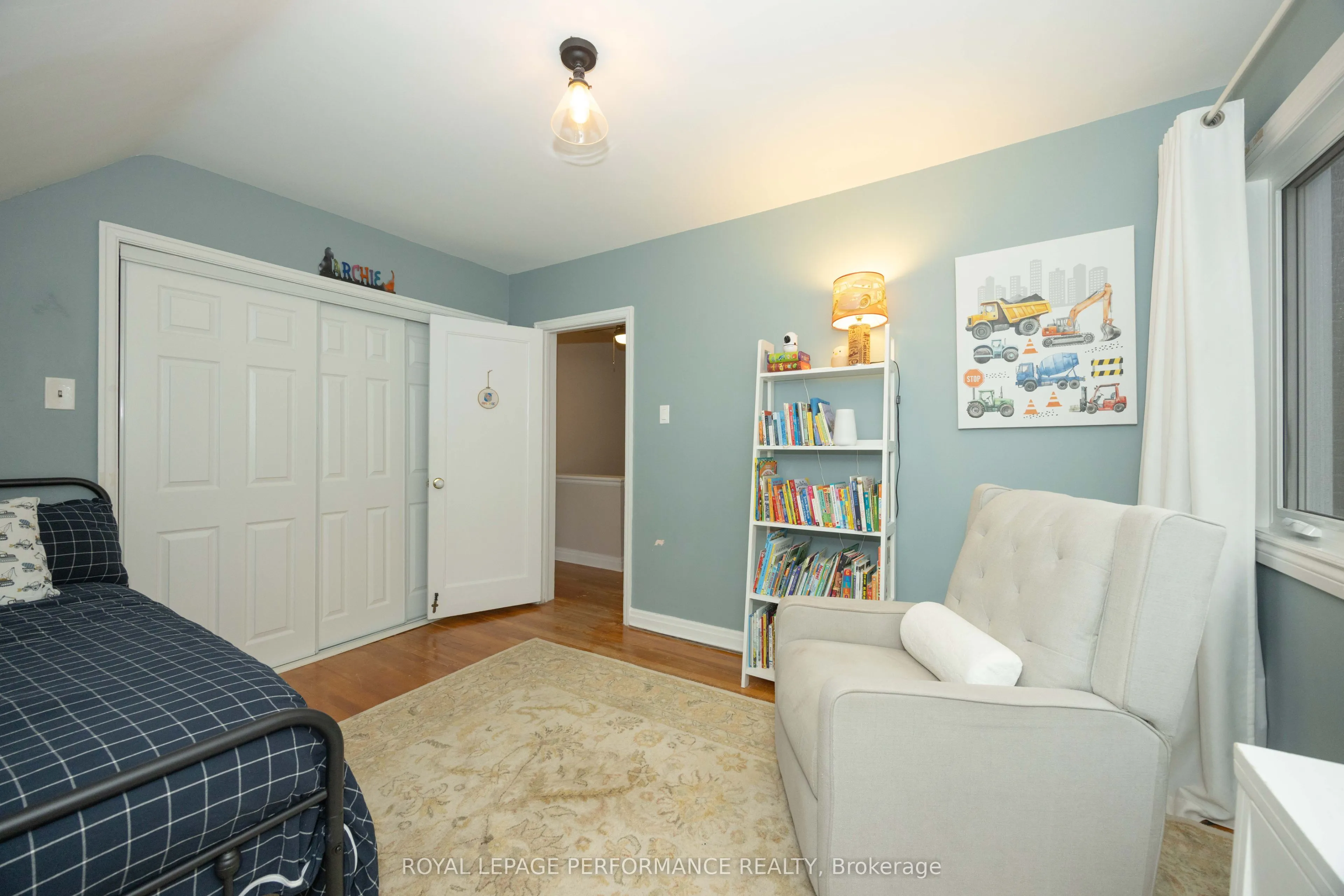 340 St-Denis Street