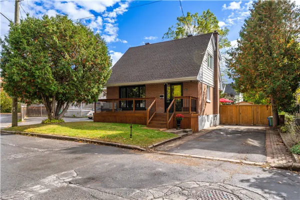 340 St-Denis Street