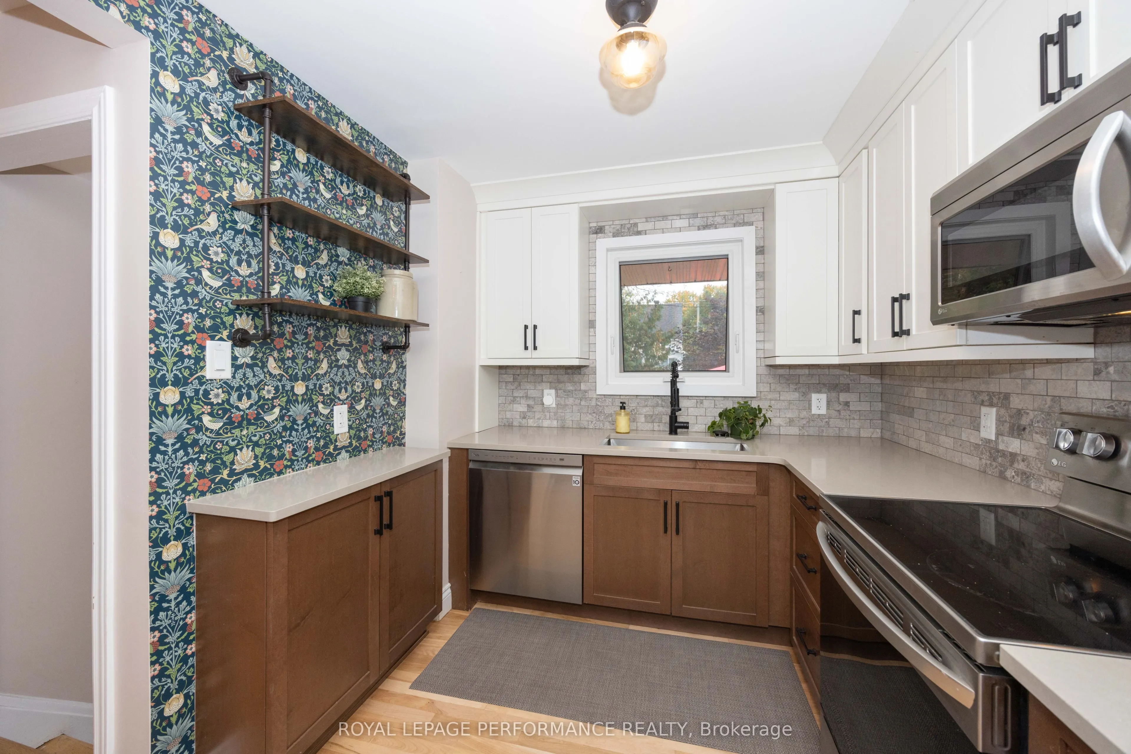 340 St-Denis Street