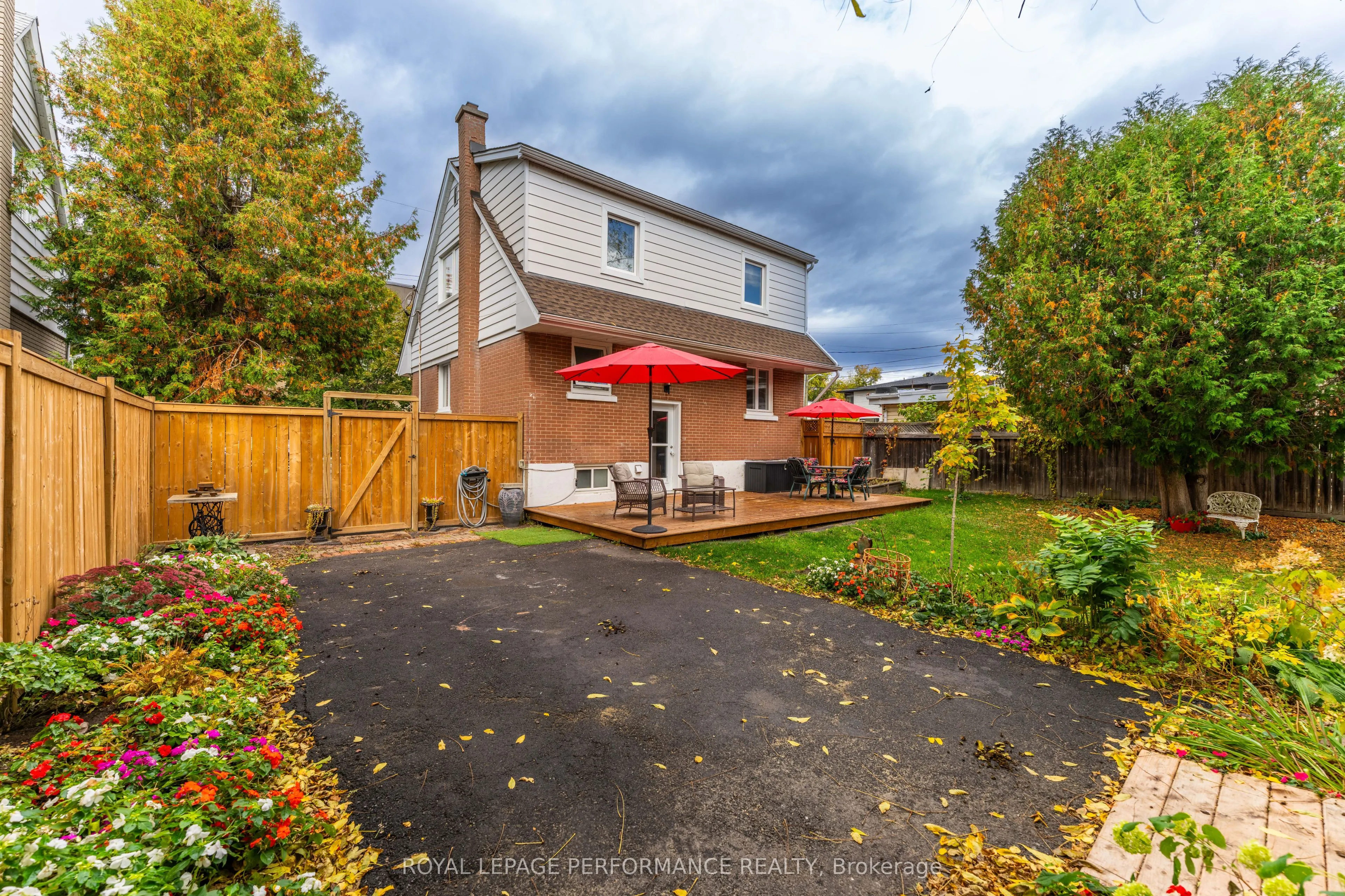 340 St-Denis Street