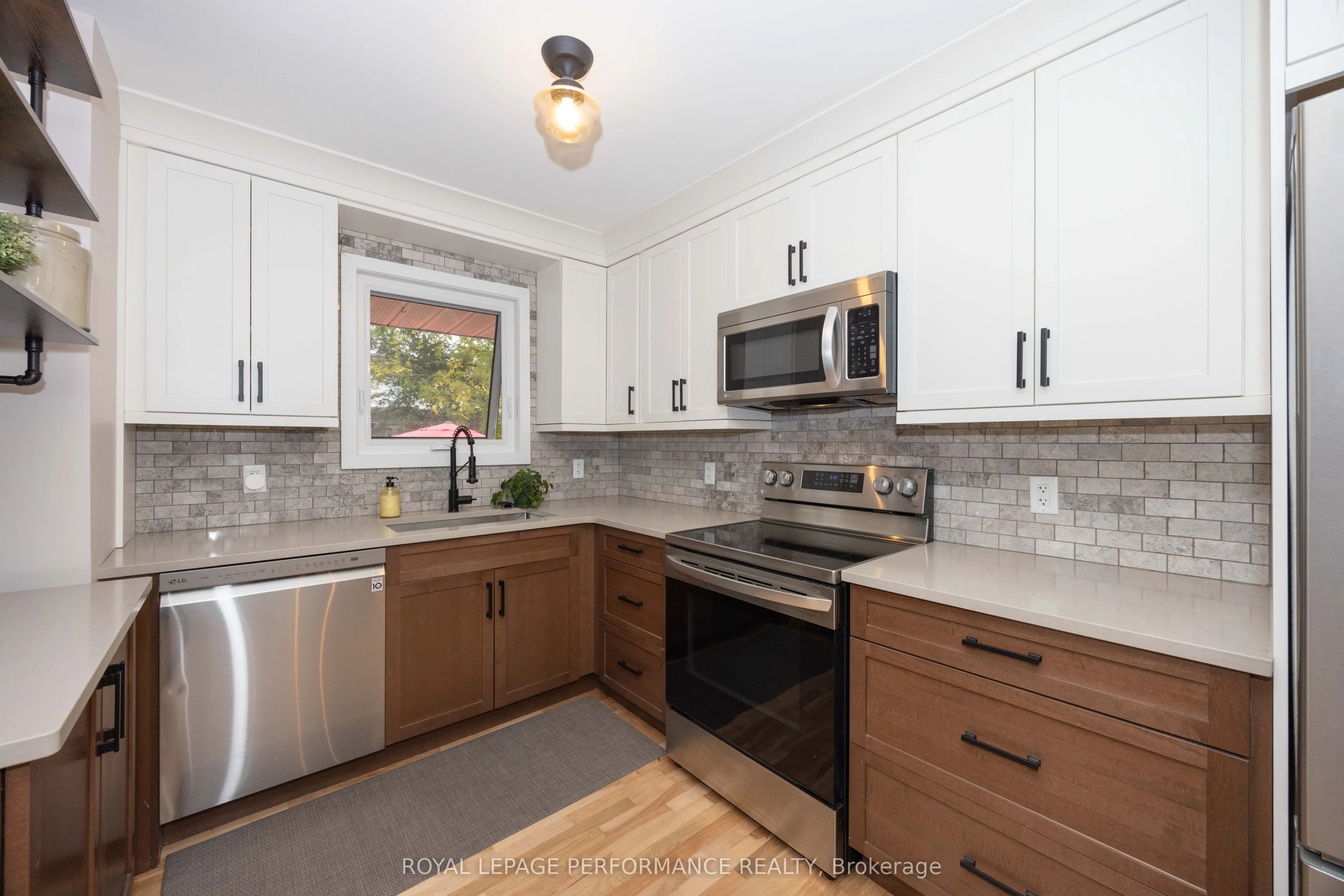 340 St-Denis Street