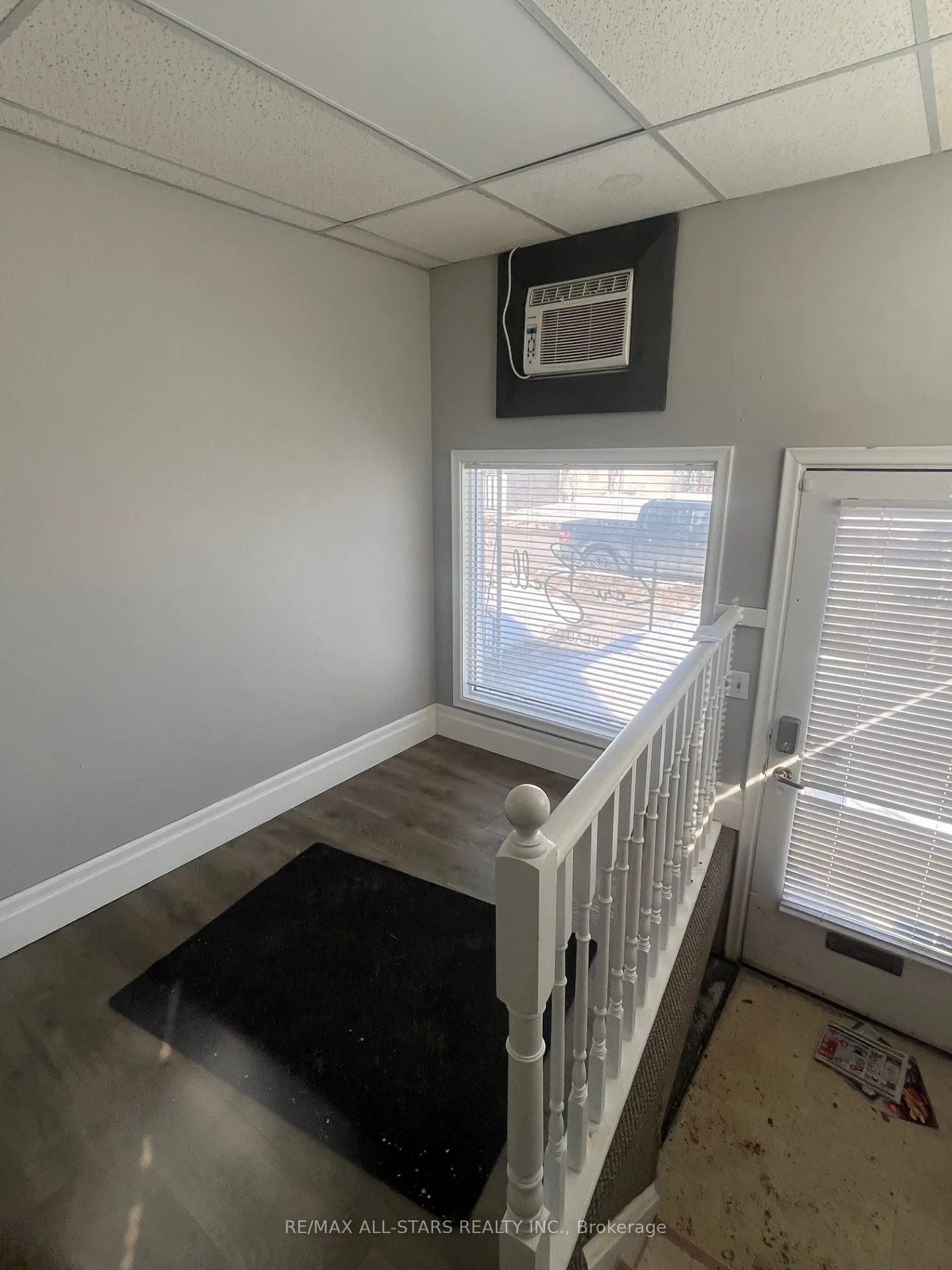 57 William Street N #Unit 1