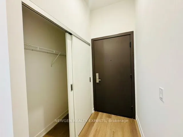 101 John Street N #716