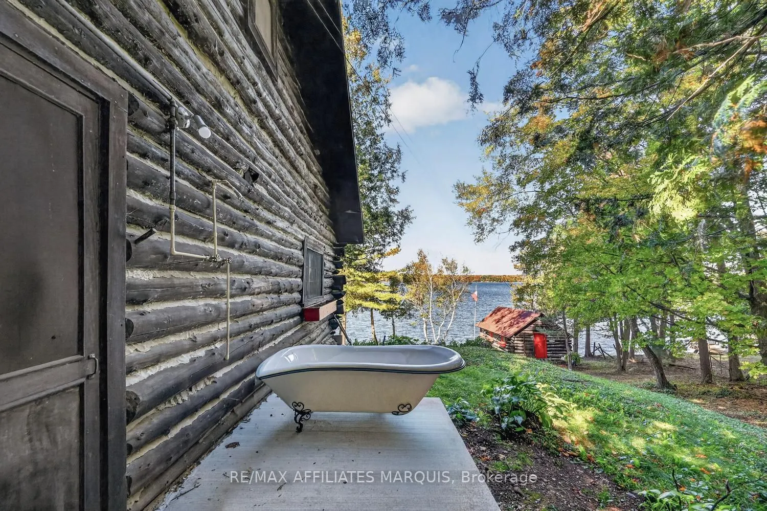 124 McLaren Lane