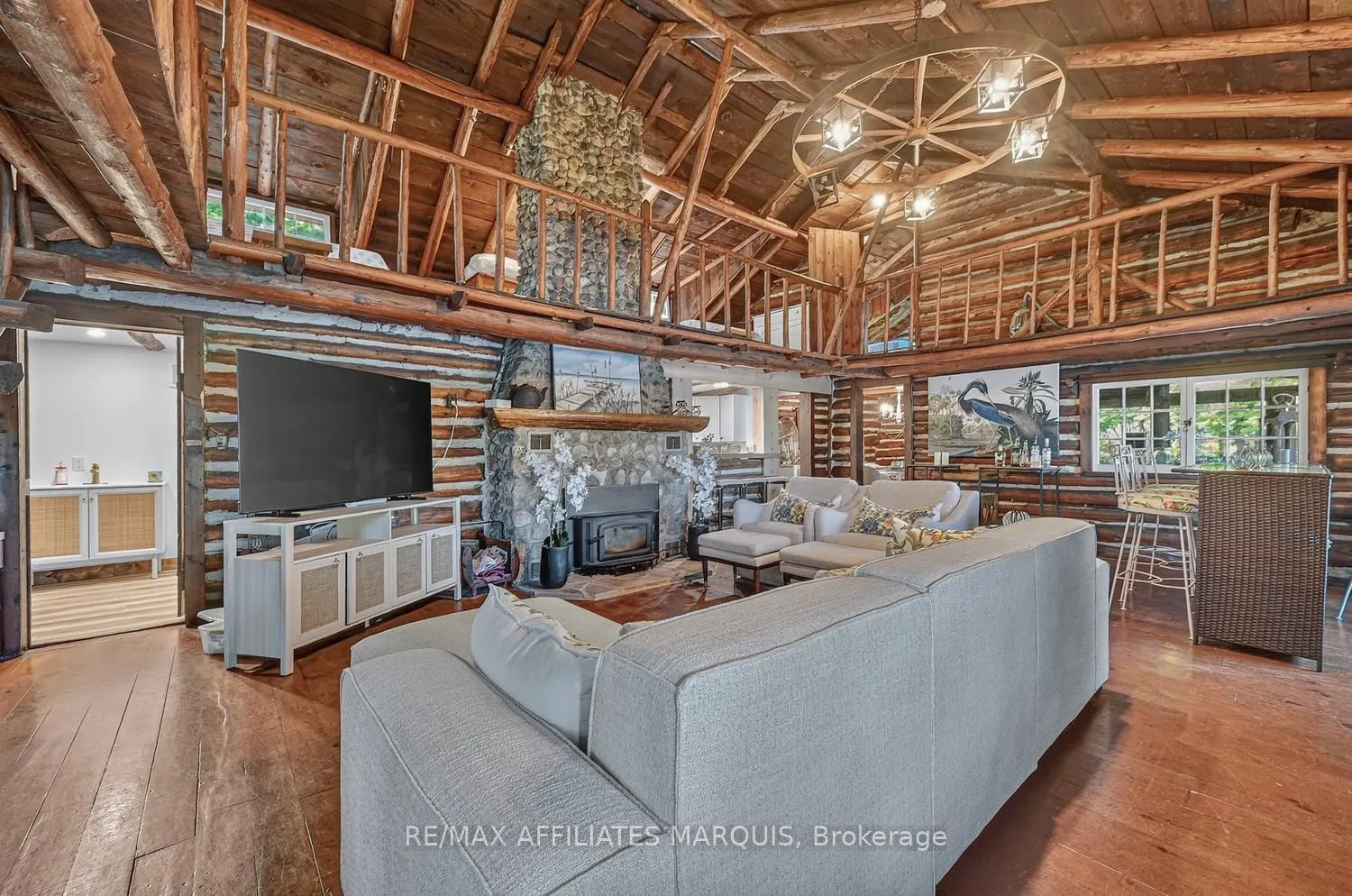 124 McLaren Lane