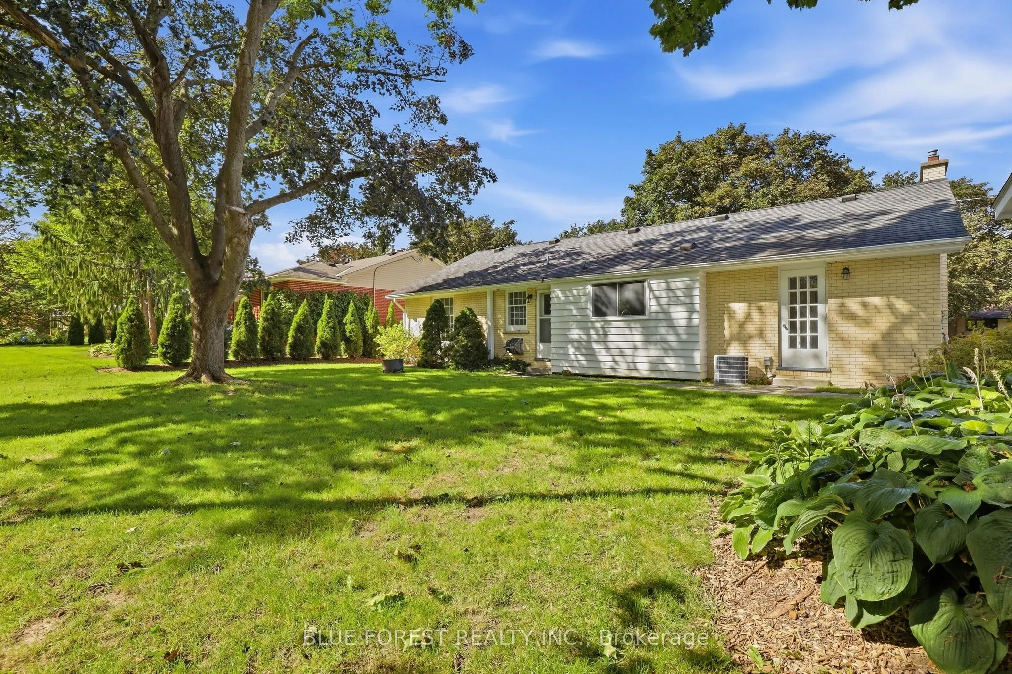 465 Averill Crescent