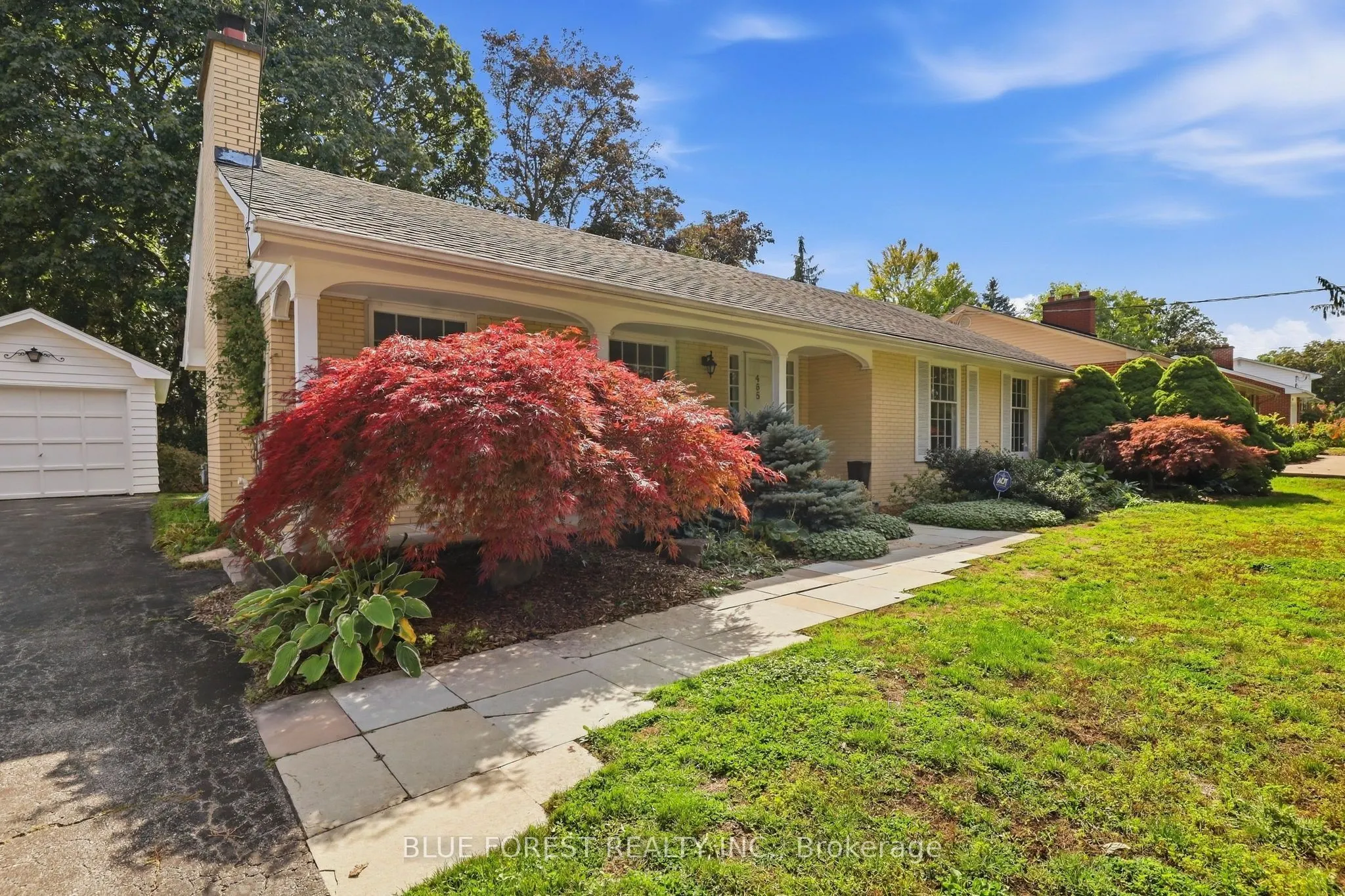 465 Averill Crescent