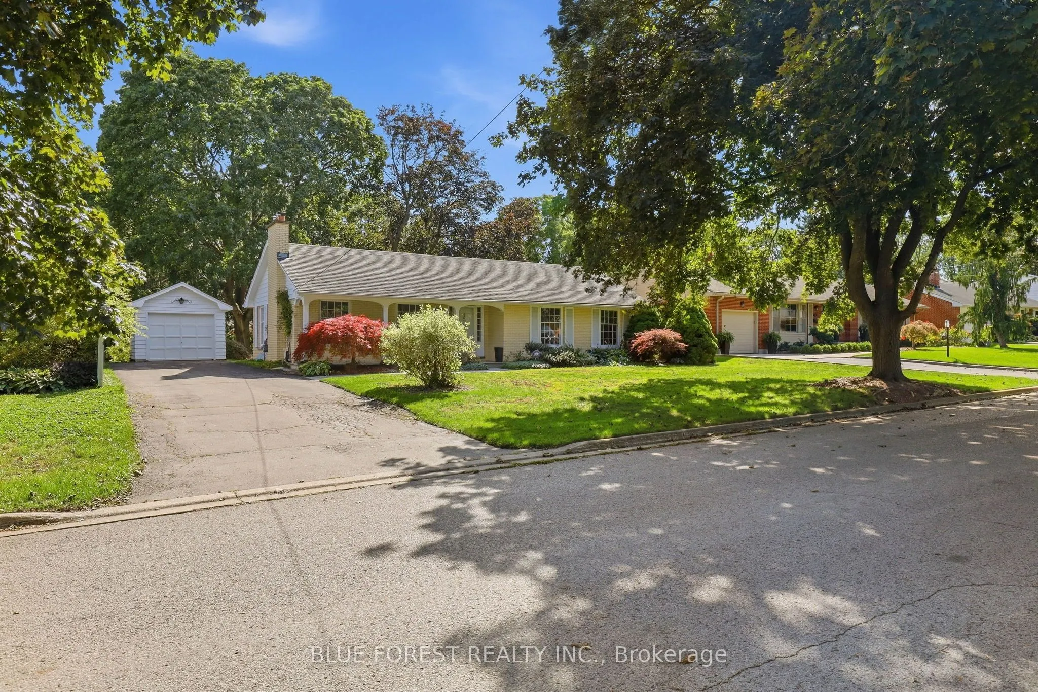 465 Averill Crescent