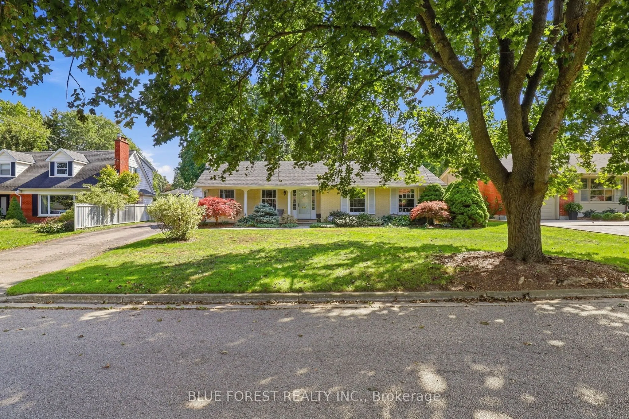 465 Averill Crescent
