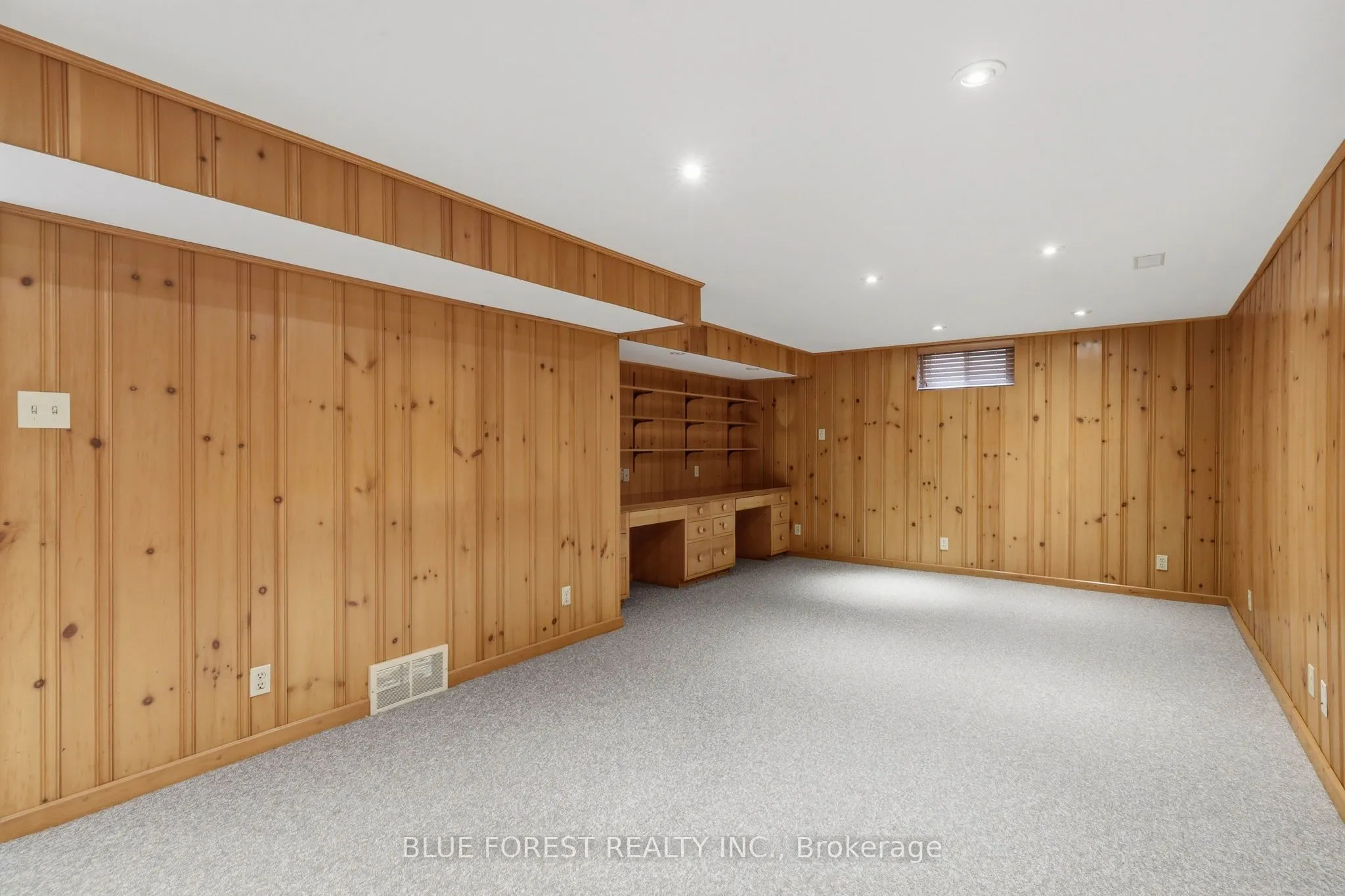 465 Averill Crescent