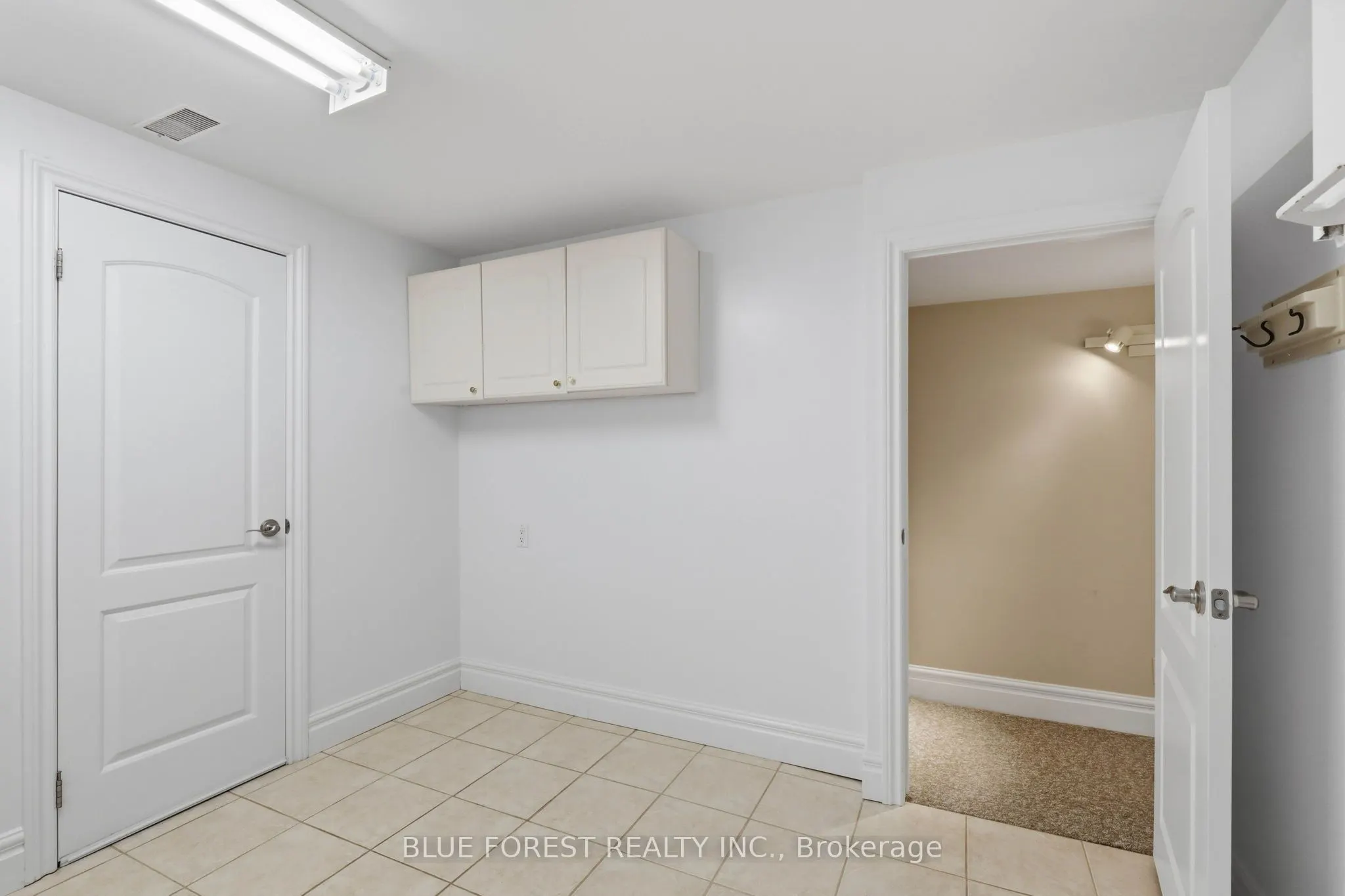 465 Averill Crescent