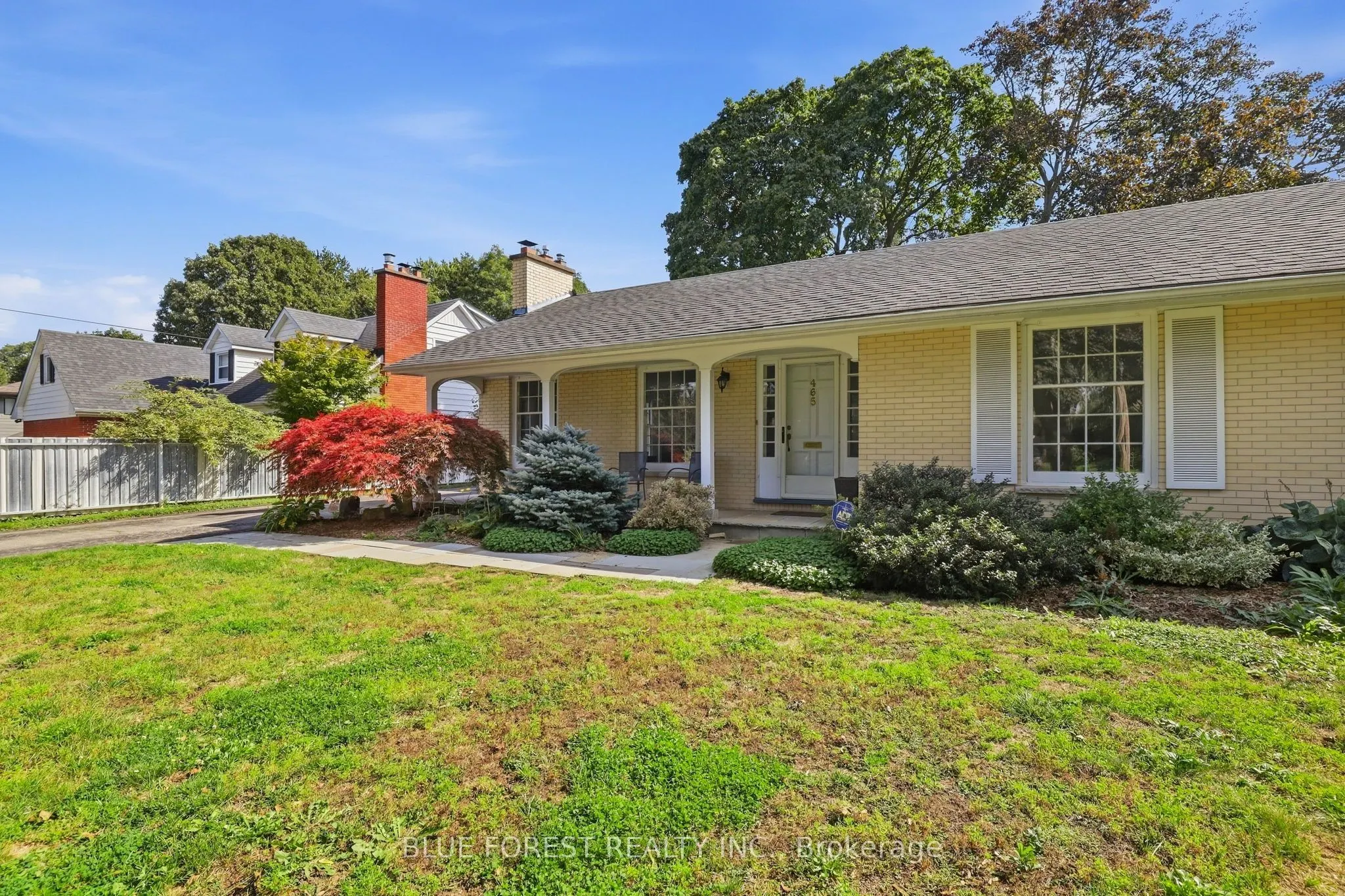 465 Averill Crescent