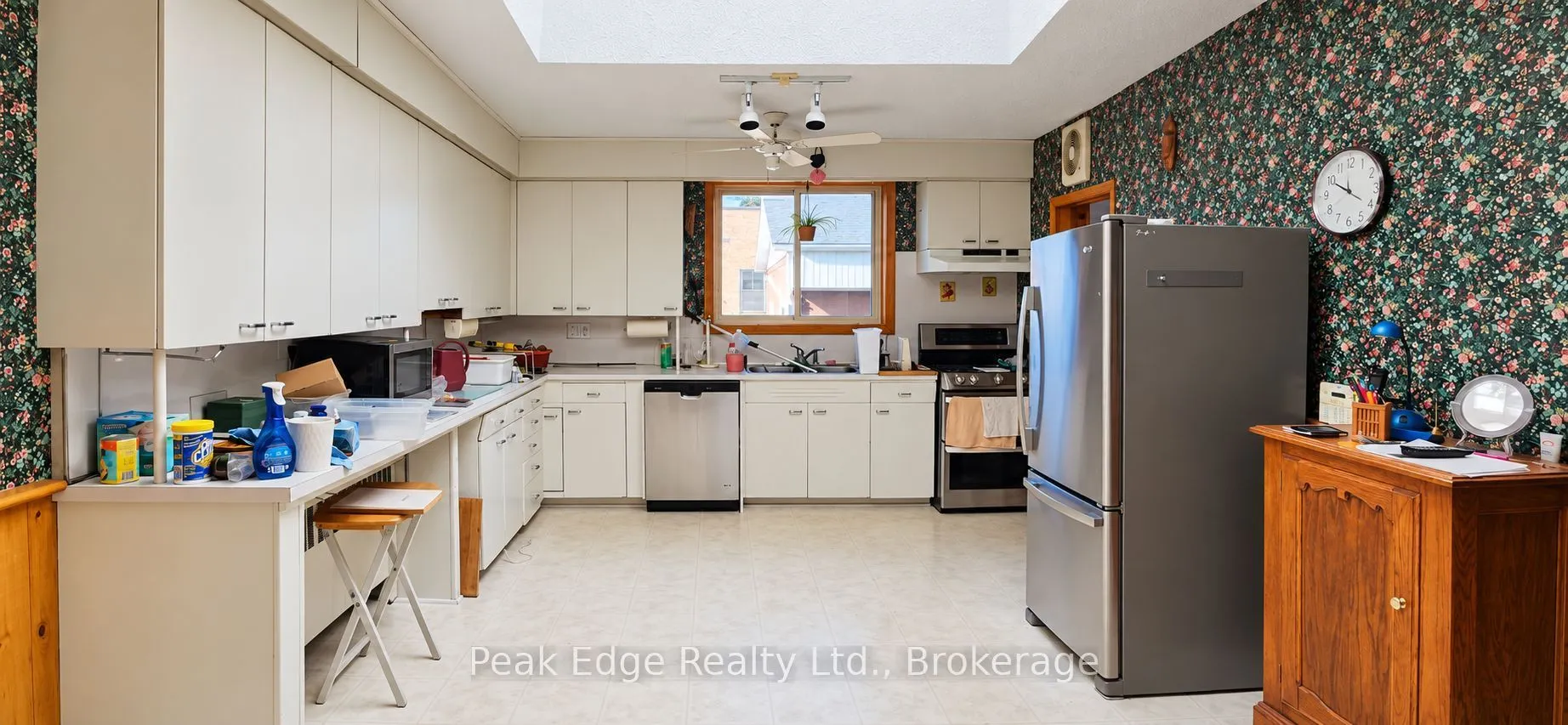 20 & 22 2nd Street SE
