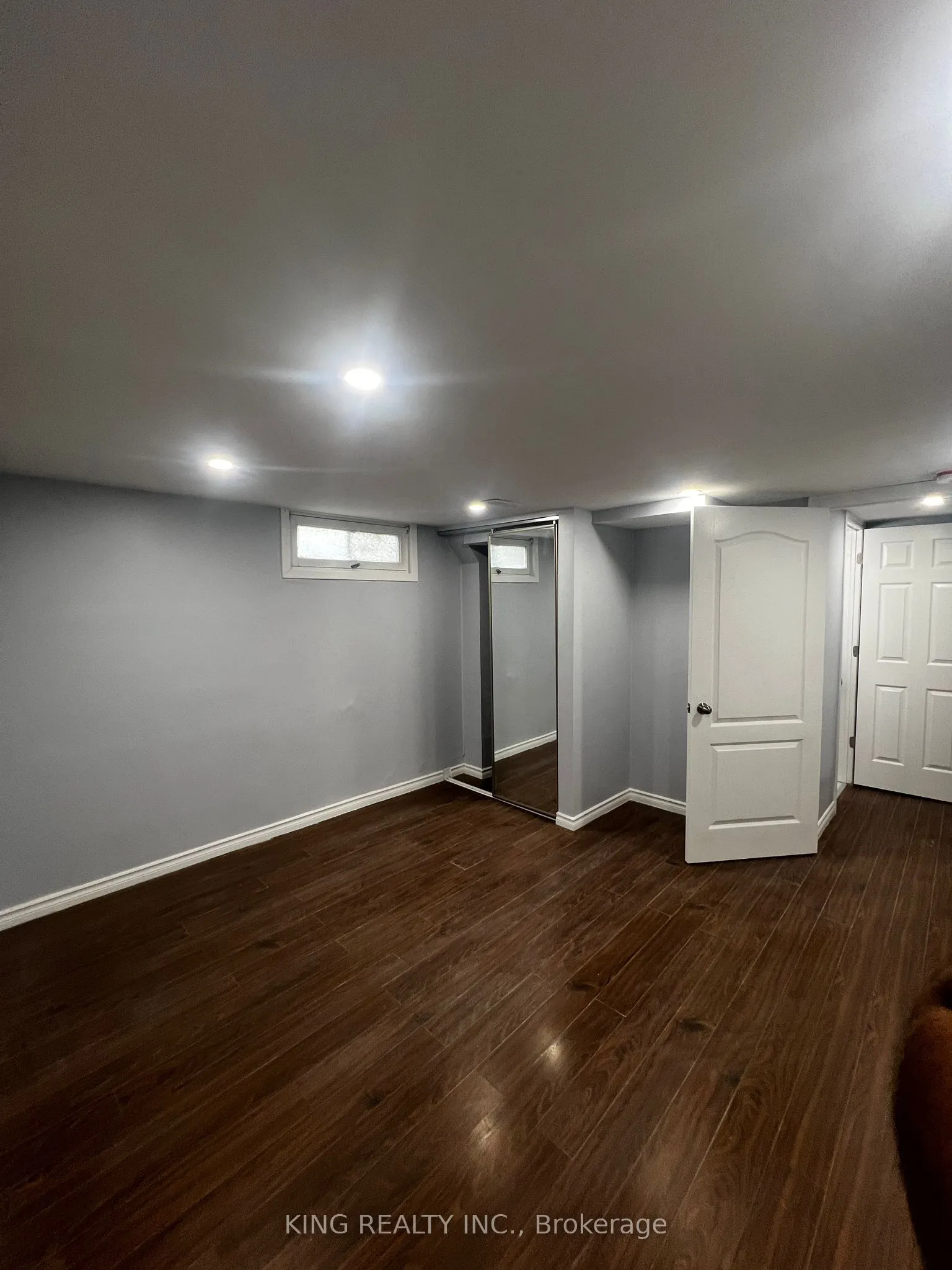 6 Genevive Crescent