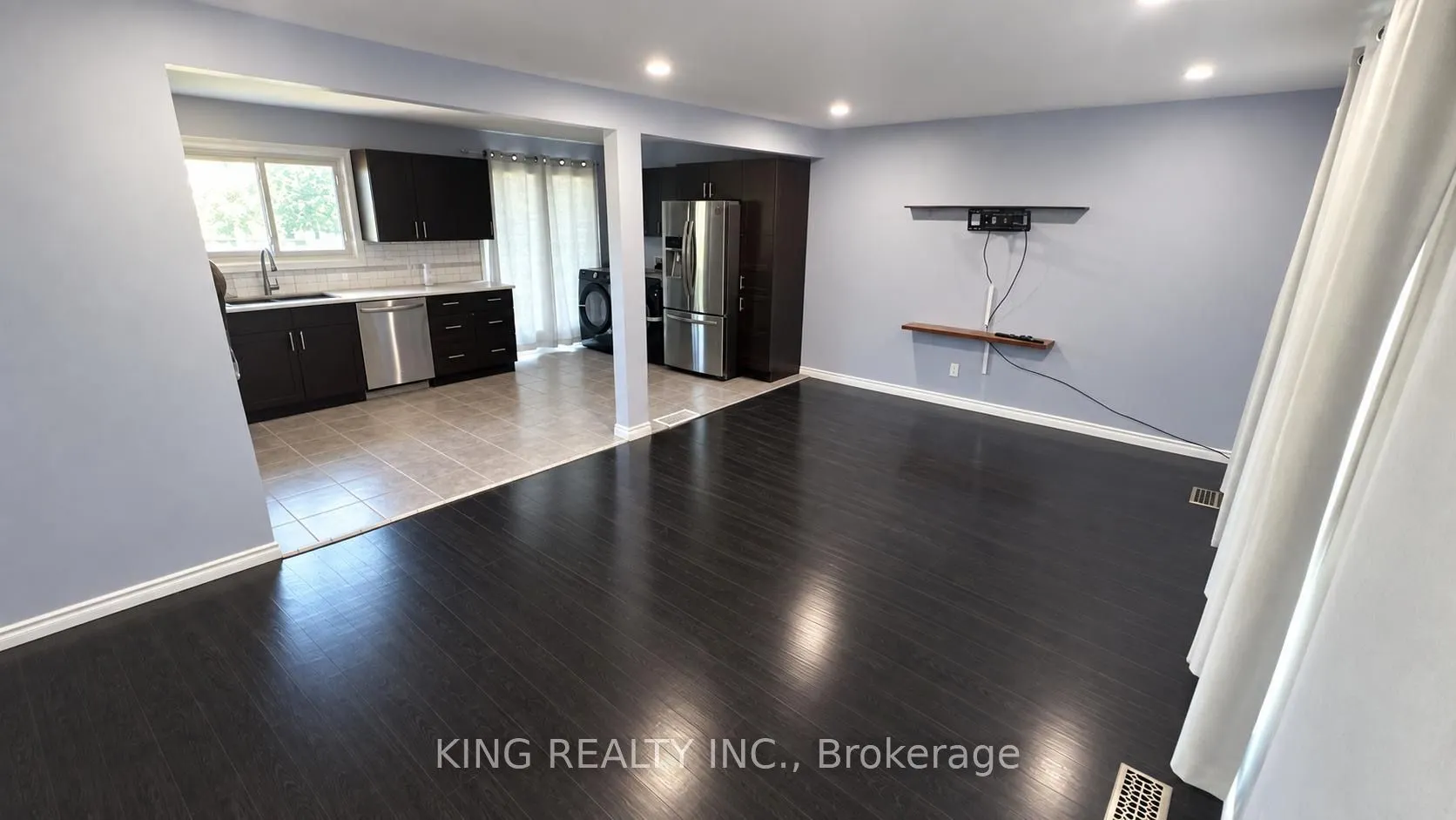 6 Genevive Crescent