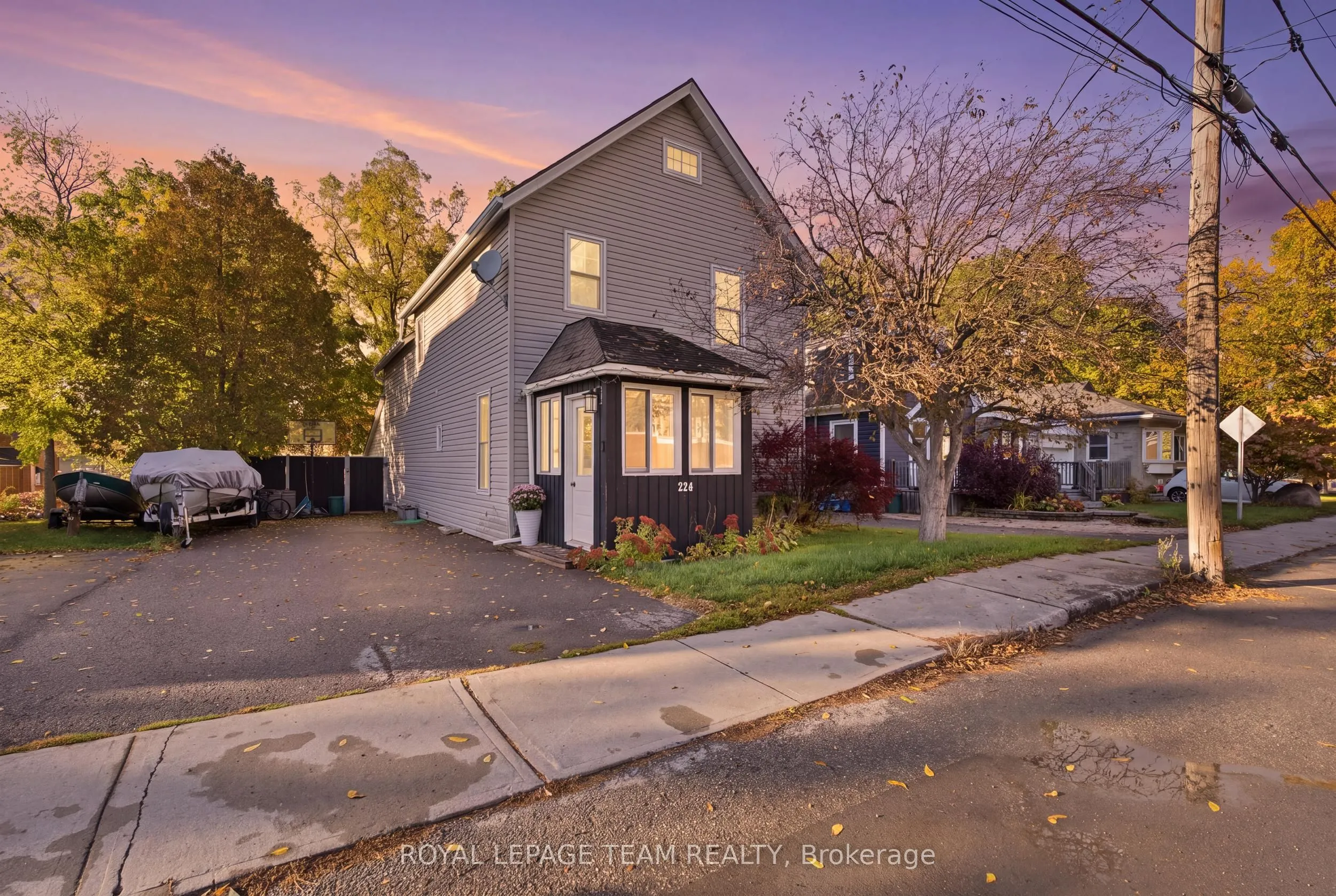 224 Reuben Crescent