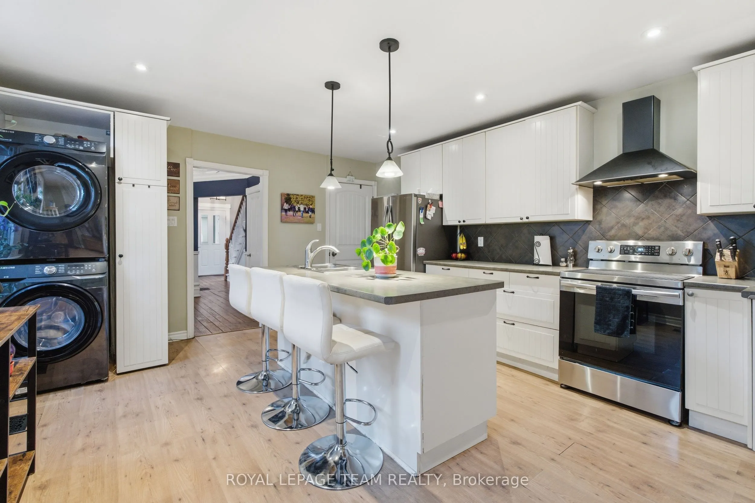 224 Reuben Crescent
