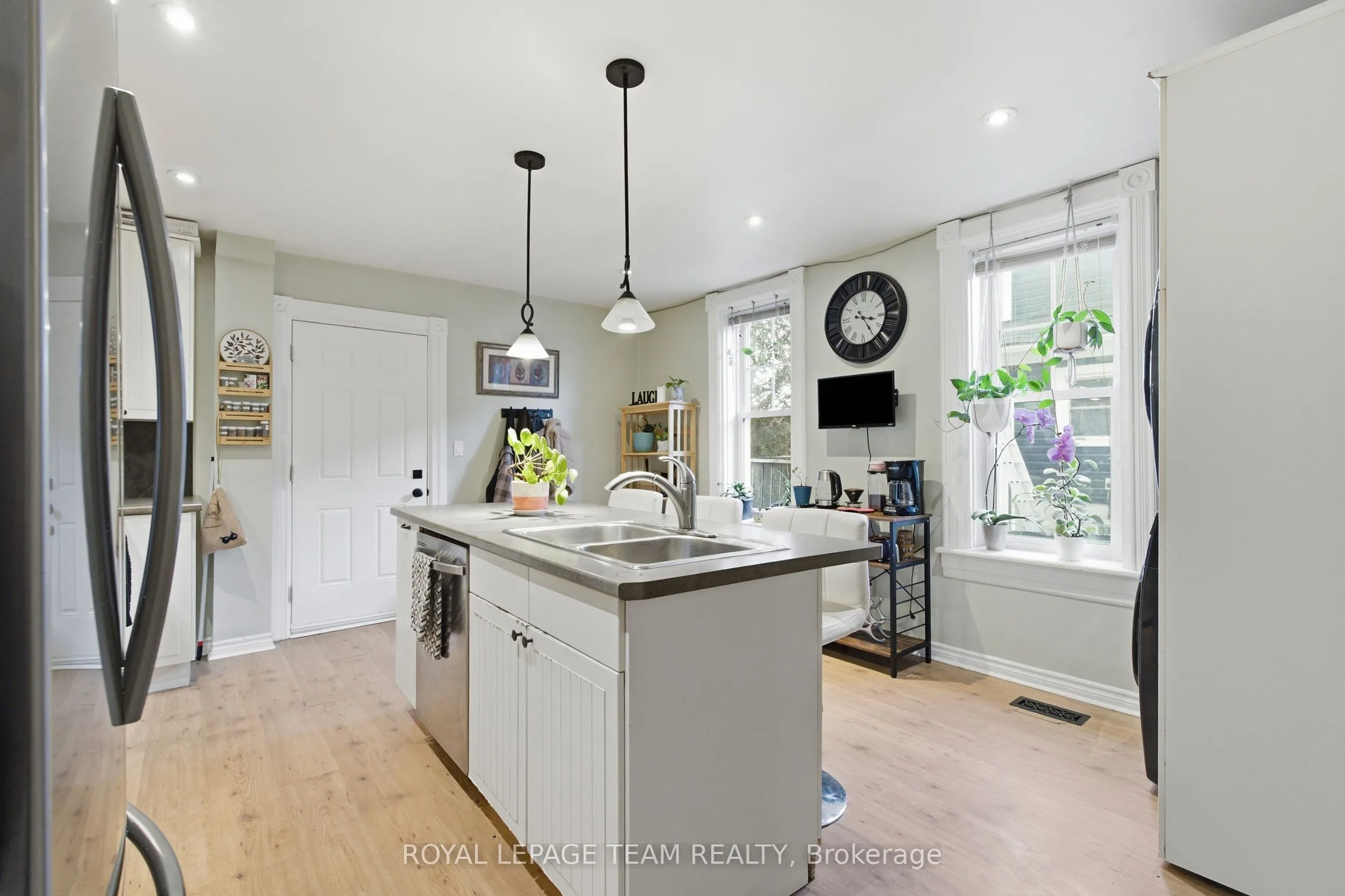 224 Reuben Crescent