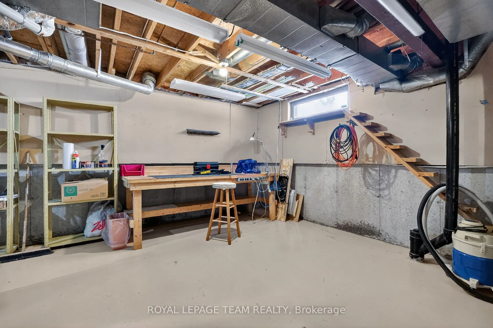 97 Huntsman Crescent