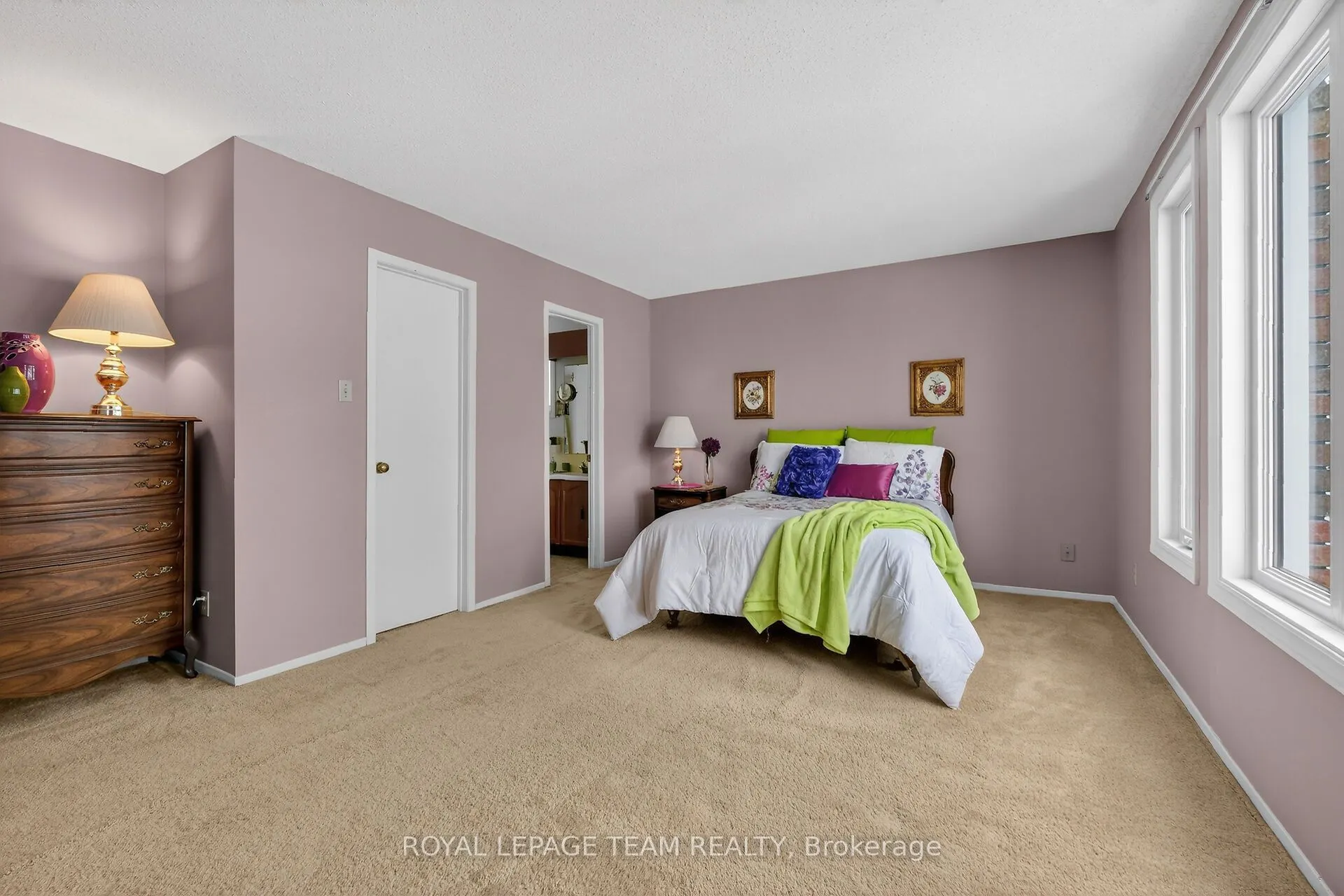 97 Huntsman Crescent