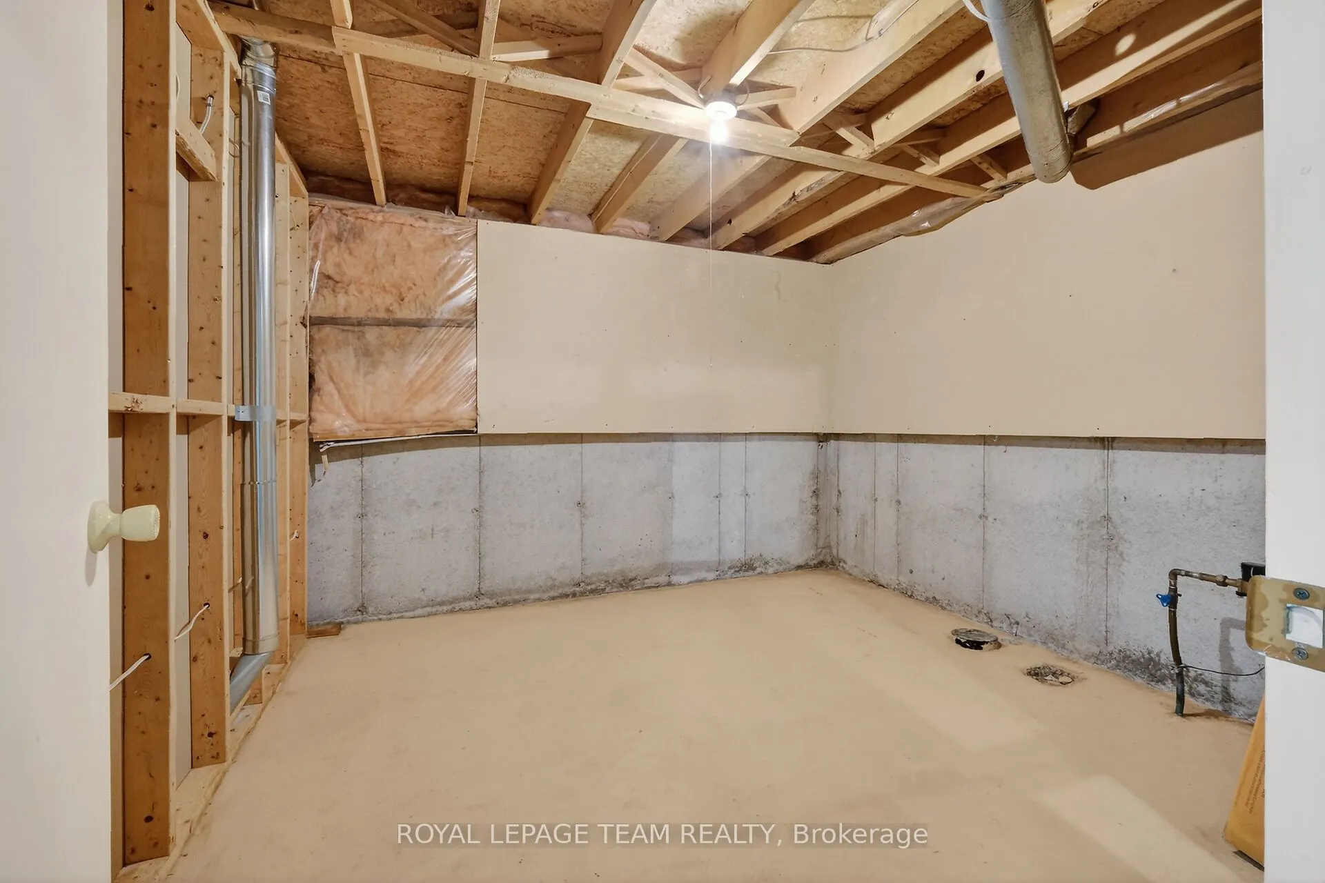 97 Huntsman Crescent