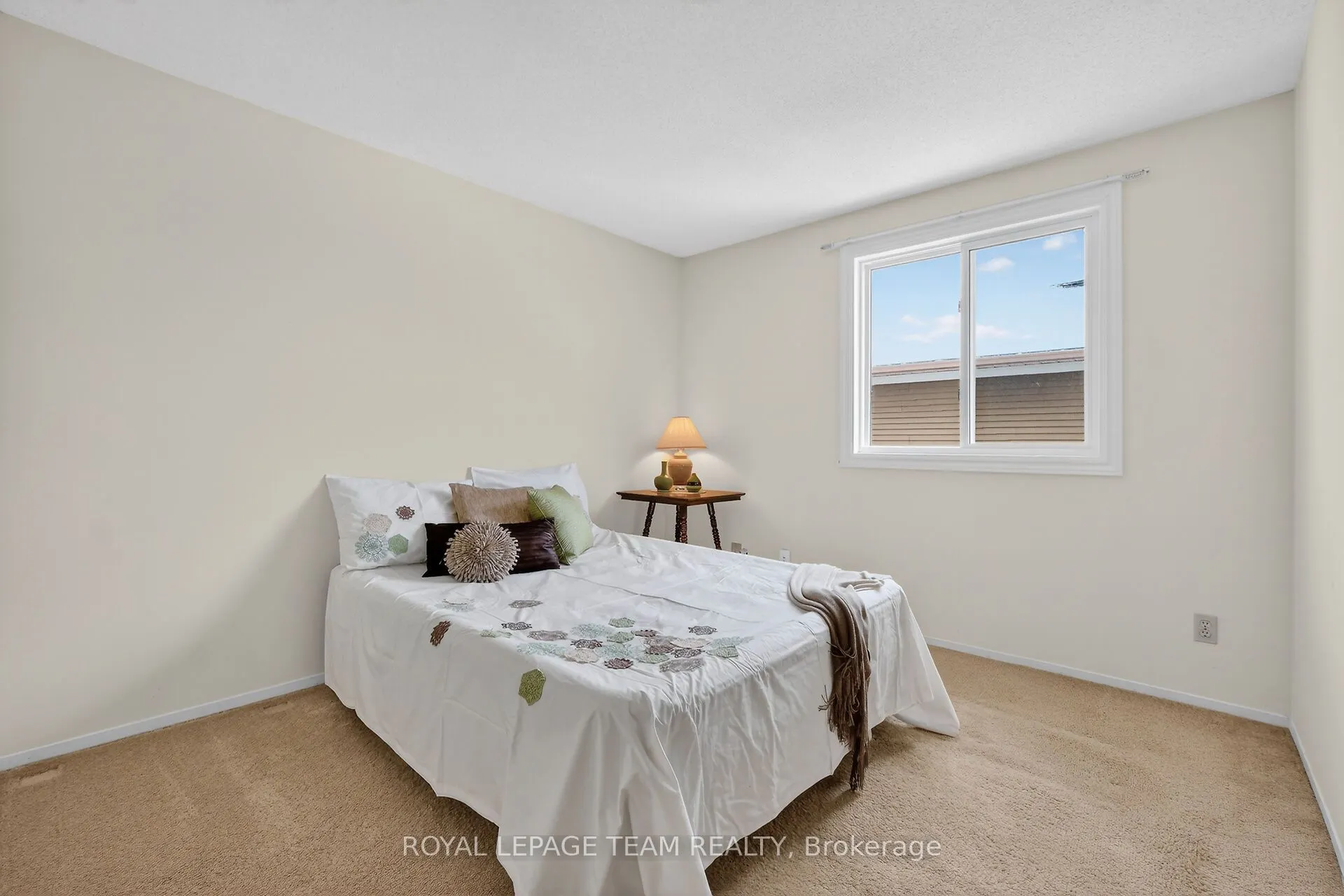 97 Huntsman Crescent