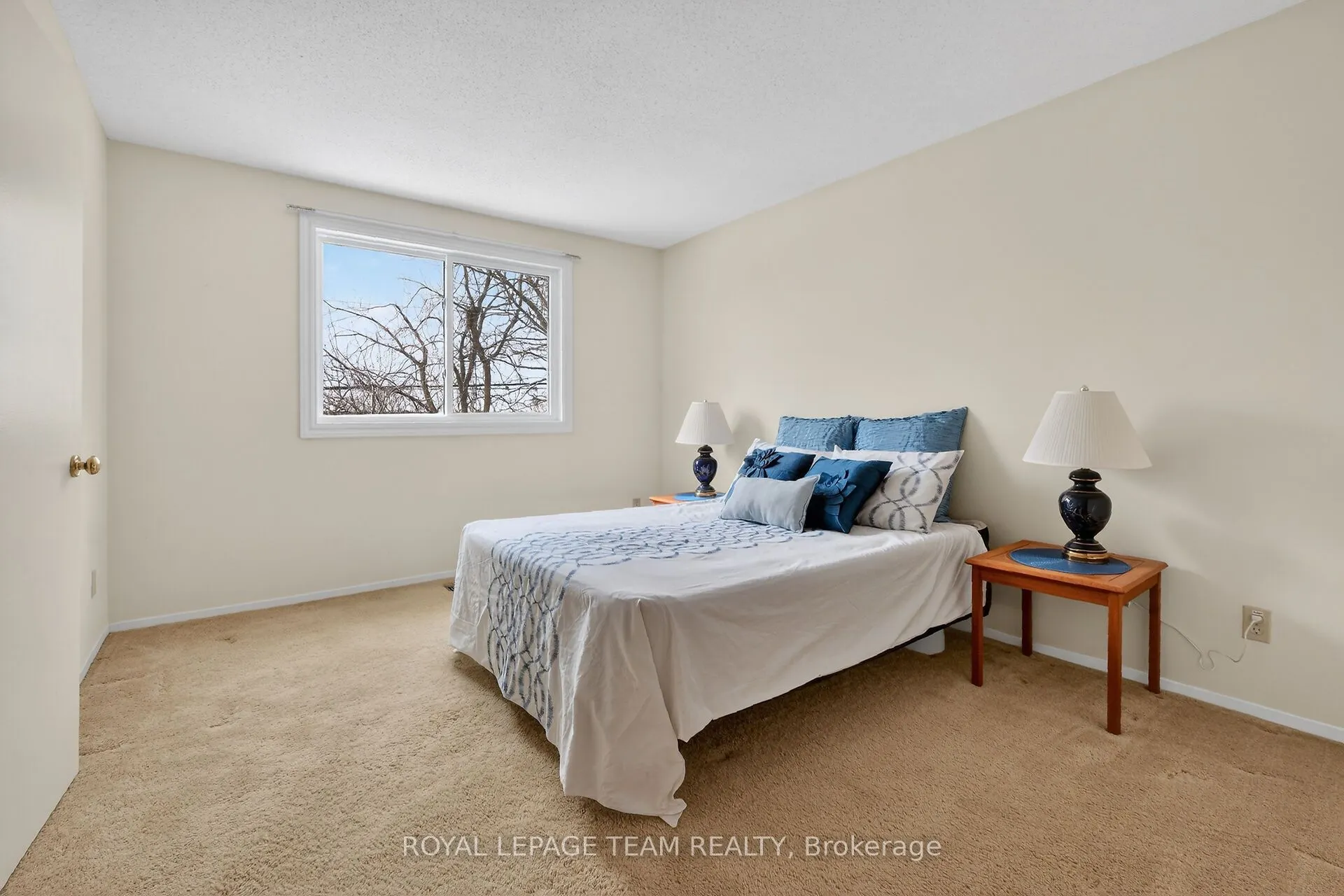 97 Huntsman Crescent