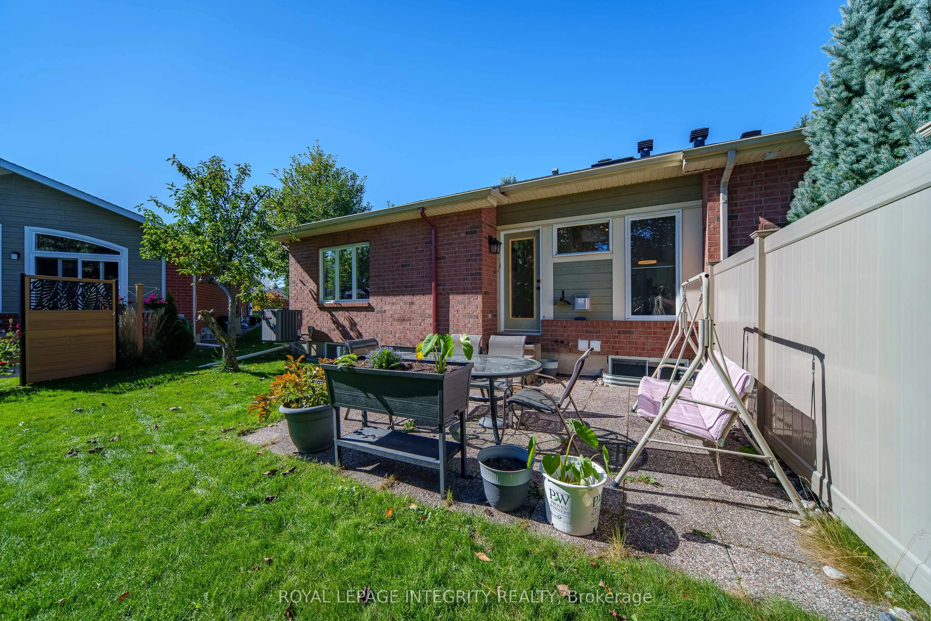 804 Hot Springs Way