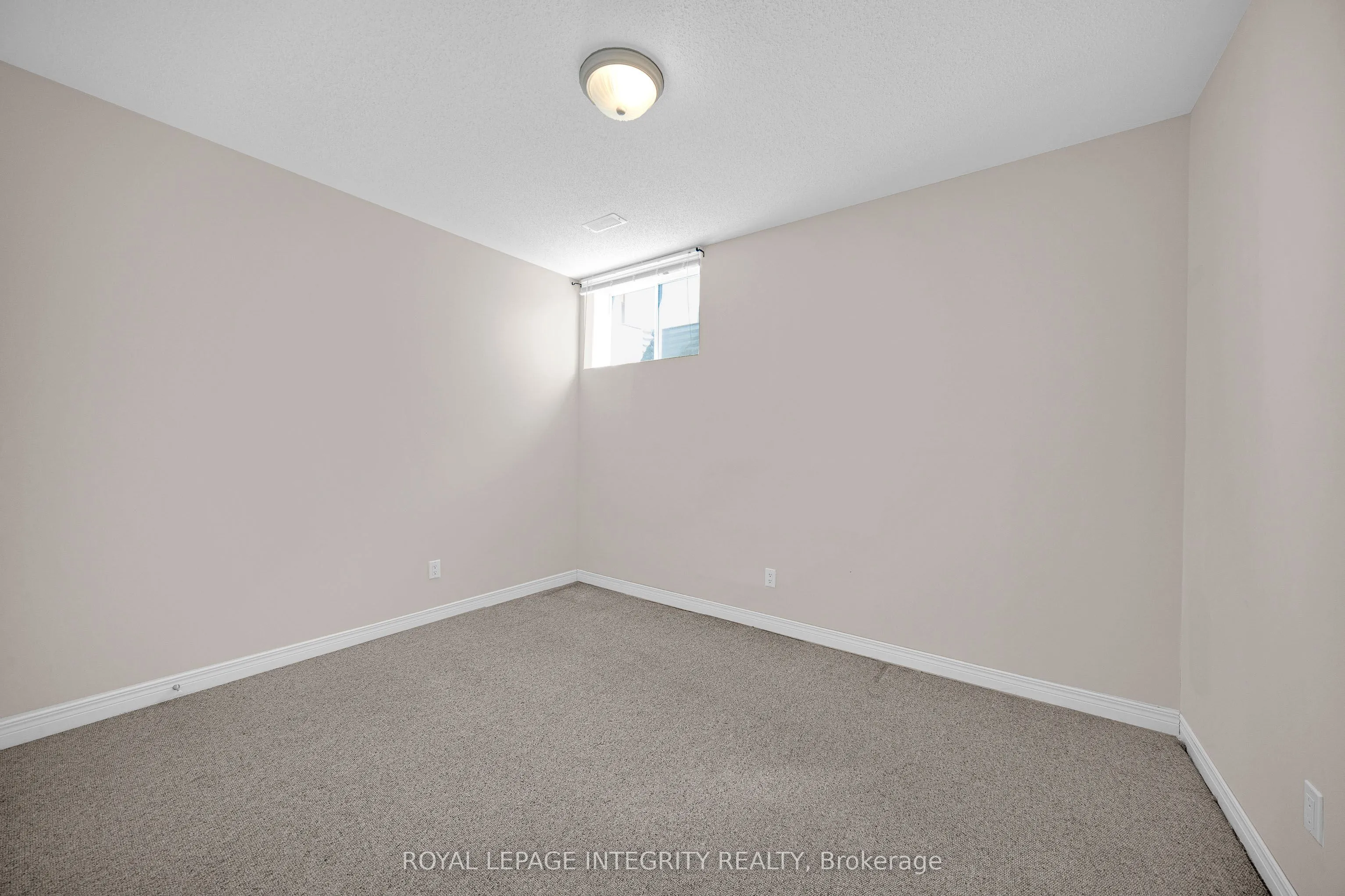 804 Hot Springs Way
