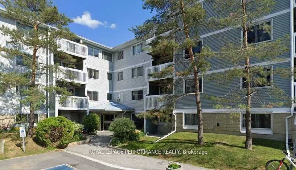 218 VIEWMOUNT Drive #416