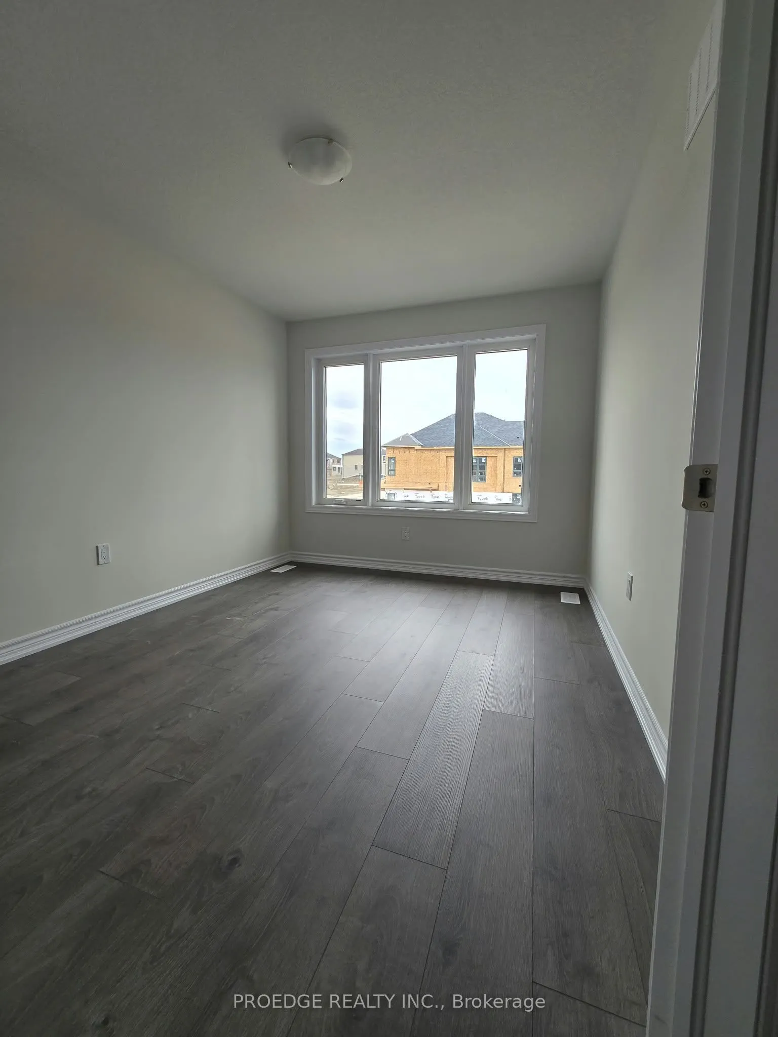 138 Periwinkle Crescent