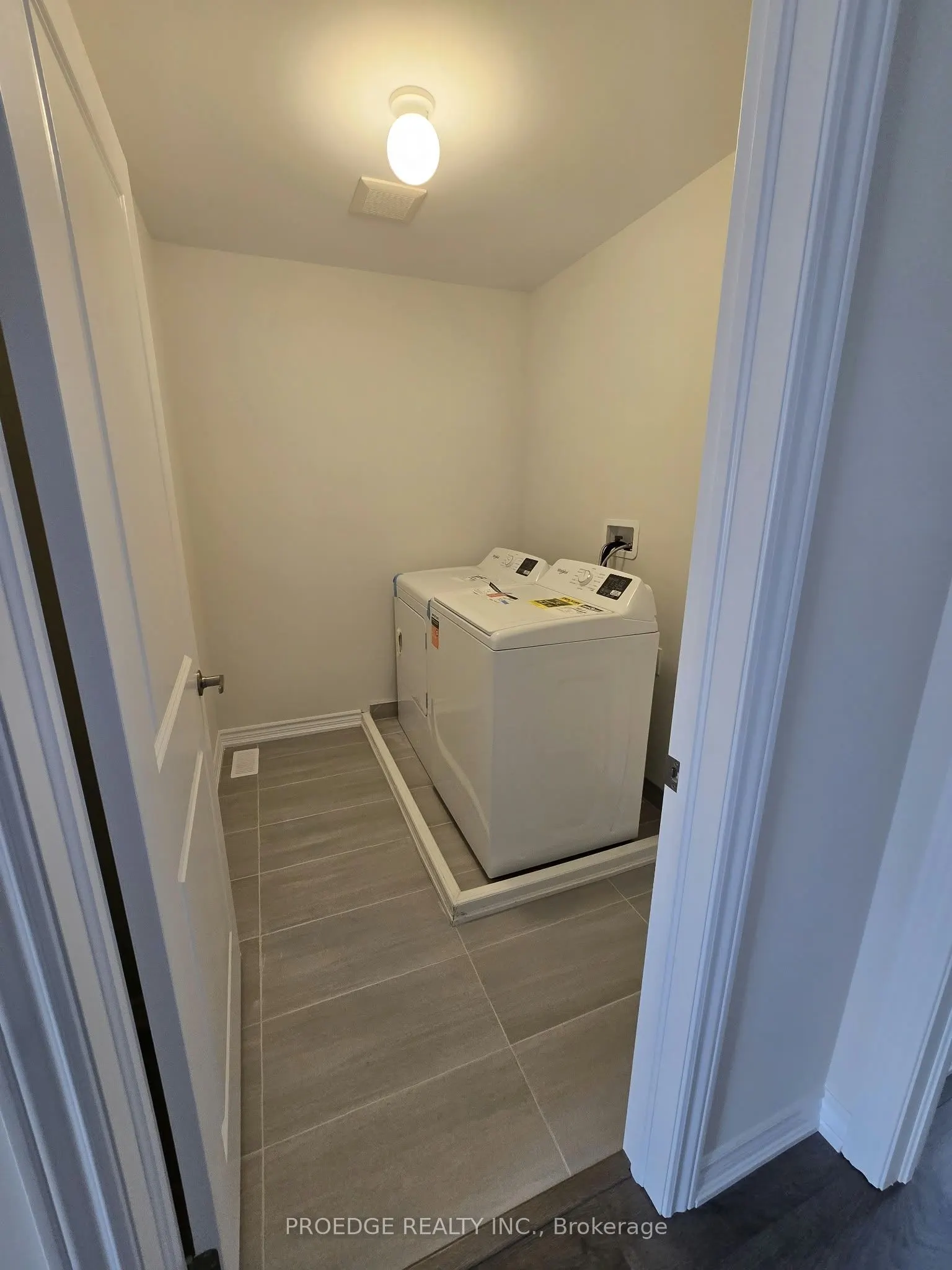 138 Periwinkle Crescent