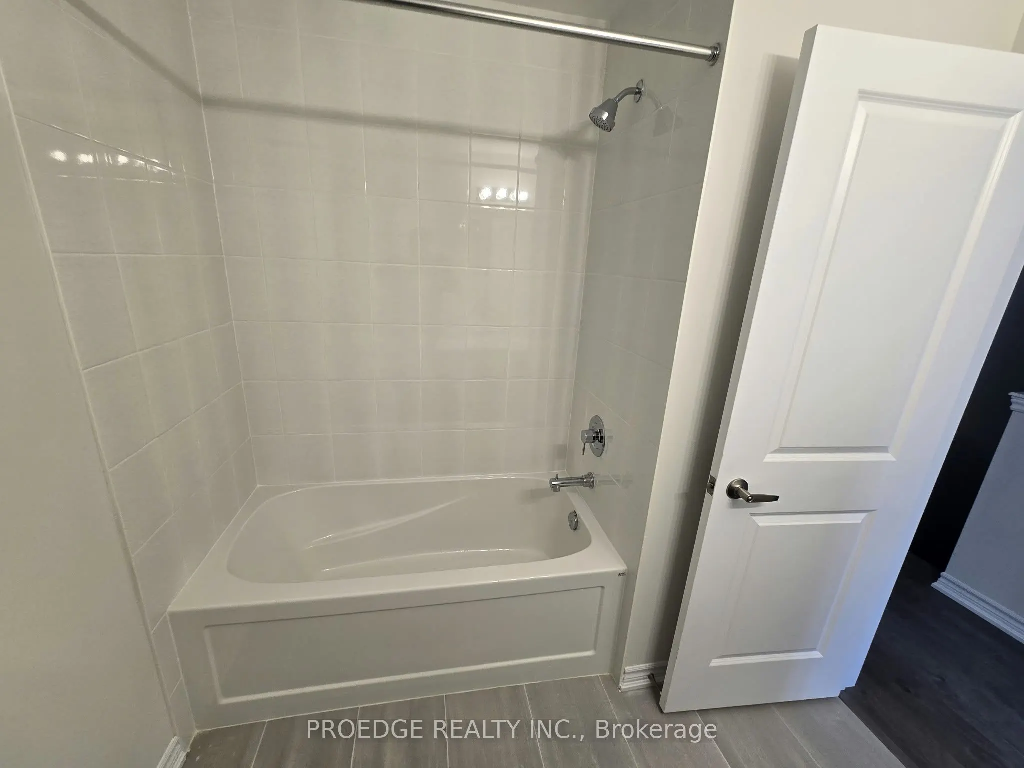 138 Periwinkle Crescent