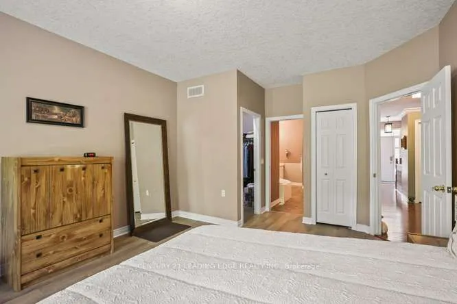 1574 Richmond Street #28