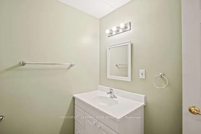 1574 Richmond Street #28