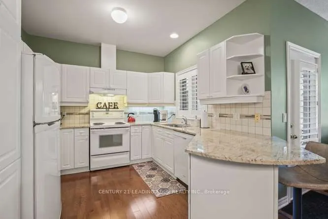 1574 Richmond Street #28